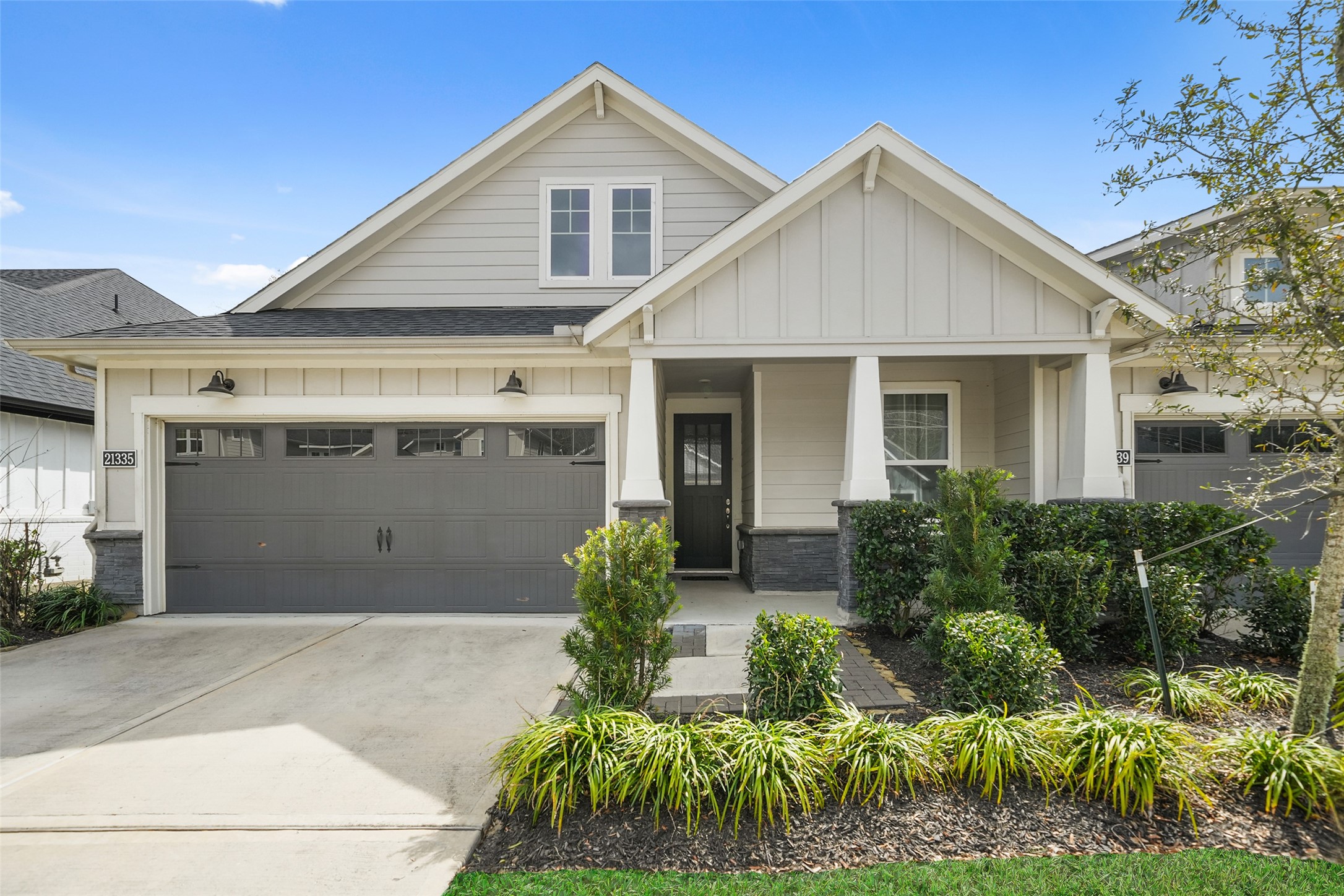 21335 Sierra Point Lane Property Photo 1
