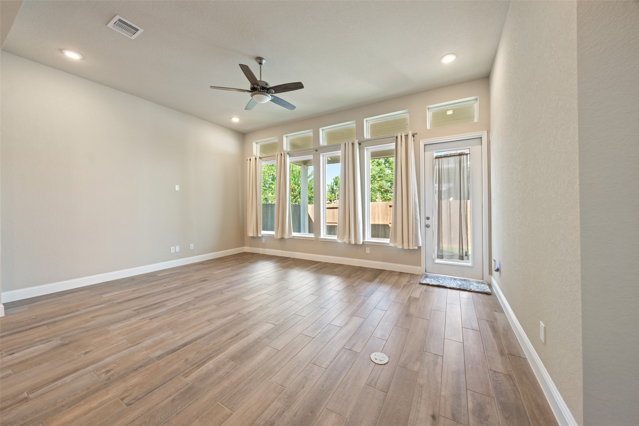 21335 Sierra Point Lane Property Photo 10