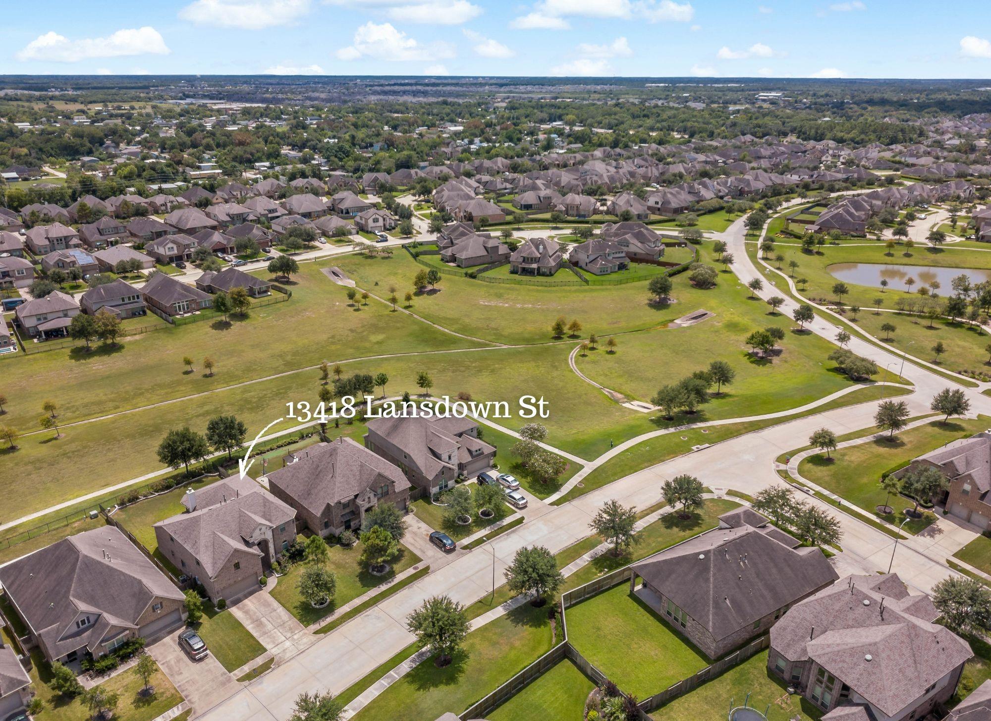 13418 Lansdown Street Property Photo 4