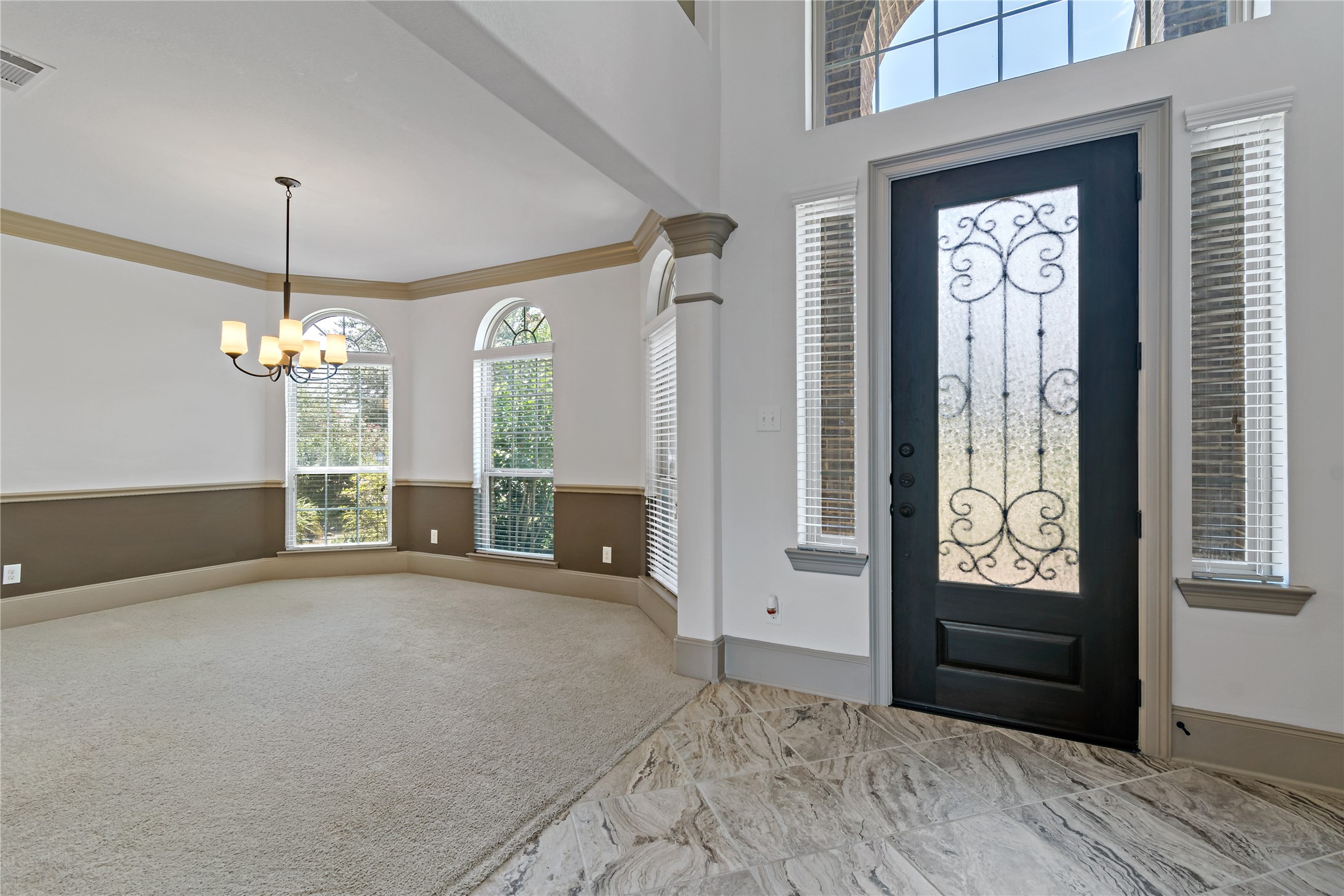 13418 Lansdown Street Property Photo 10