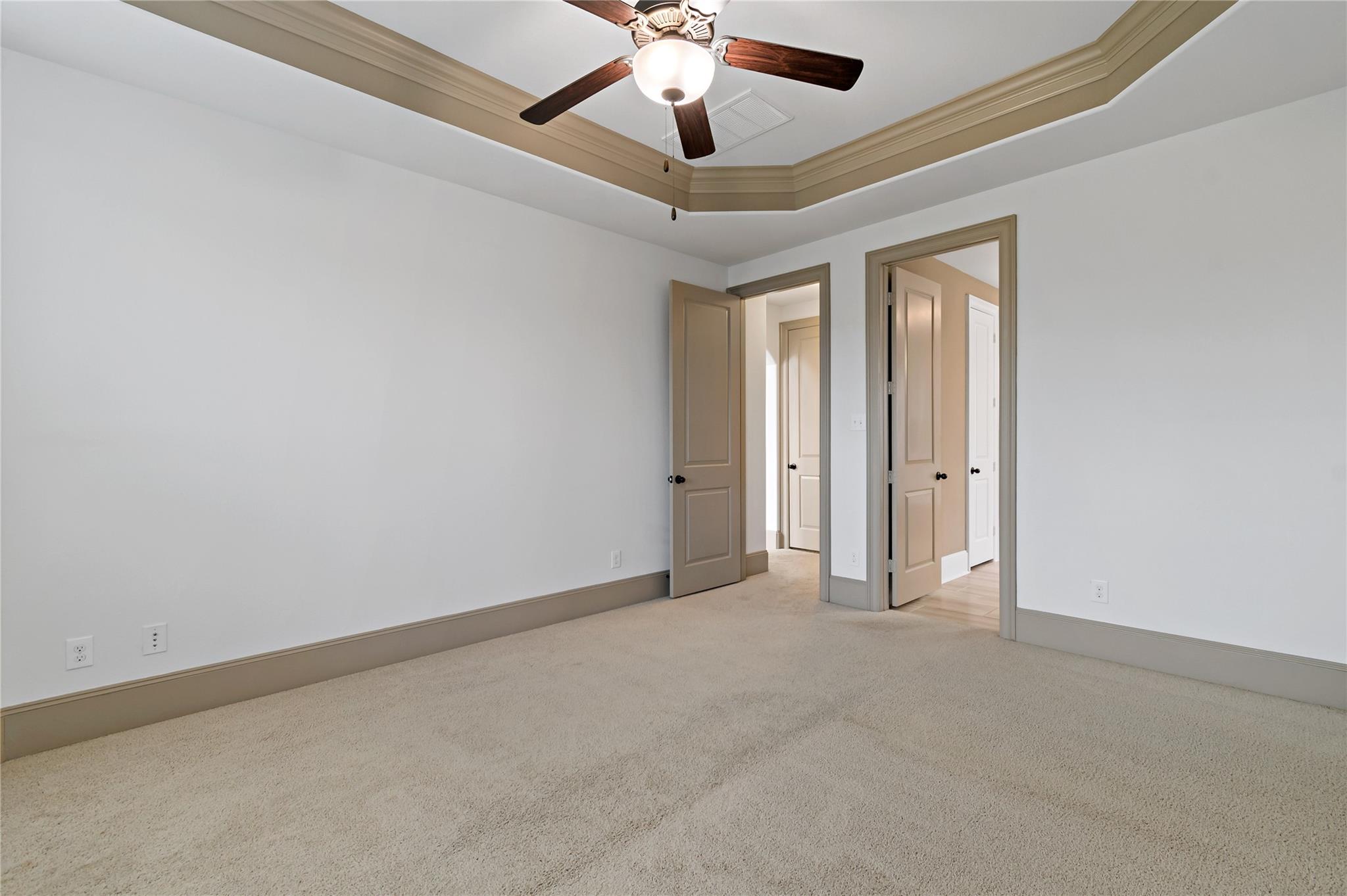 13418 Lansdown Street Property Photo 26