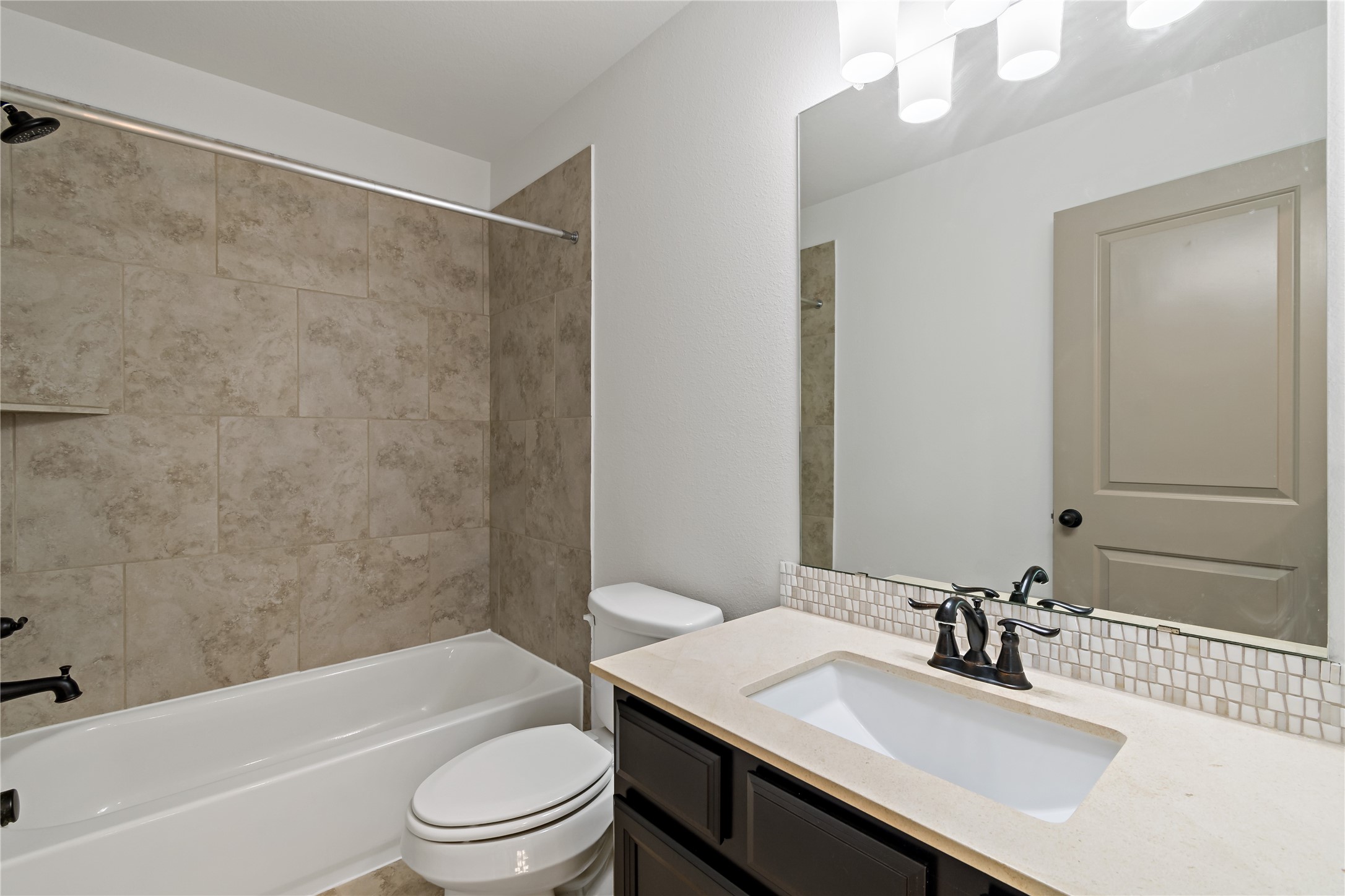 13418 Lansdown Street Property Photo 35