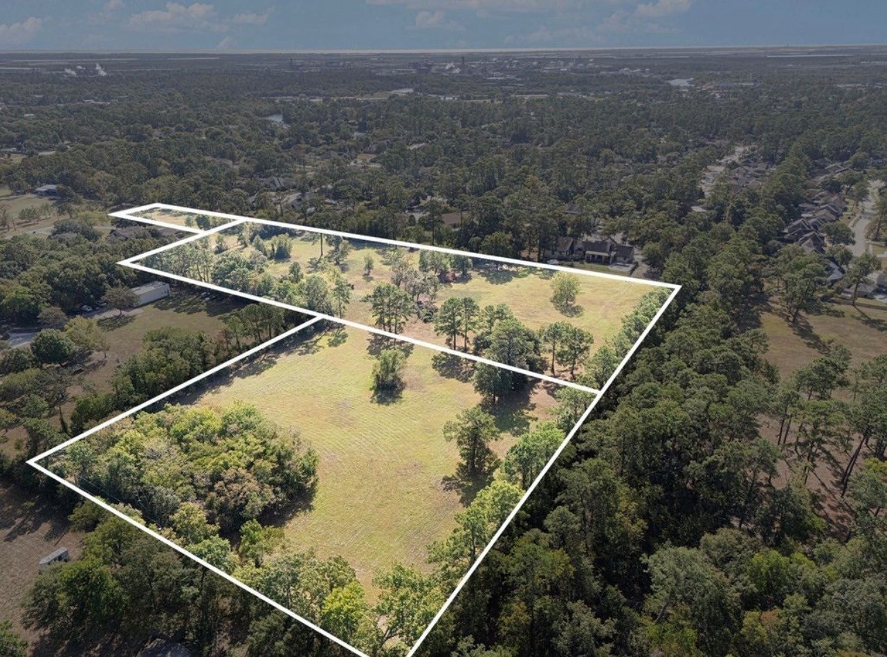 4615 Bayou Boulevard Property Photo 1