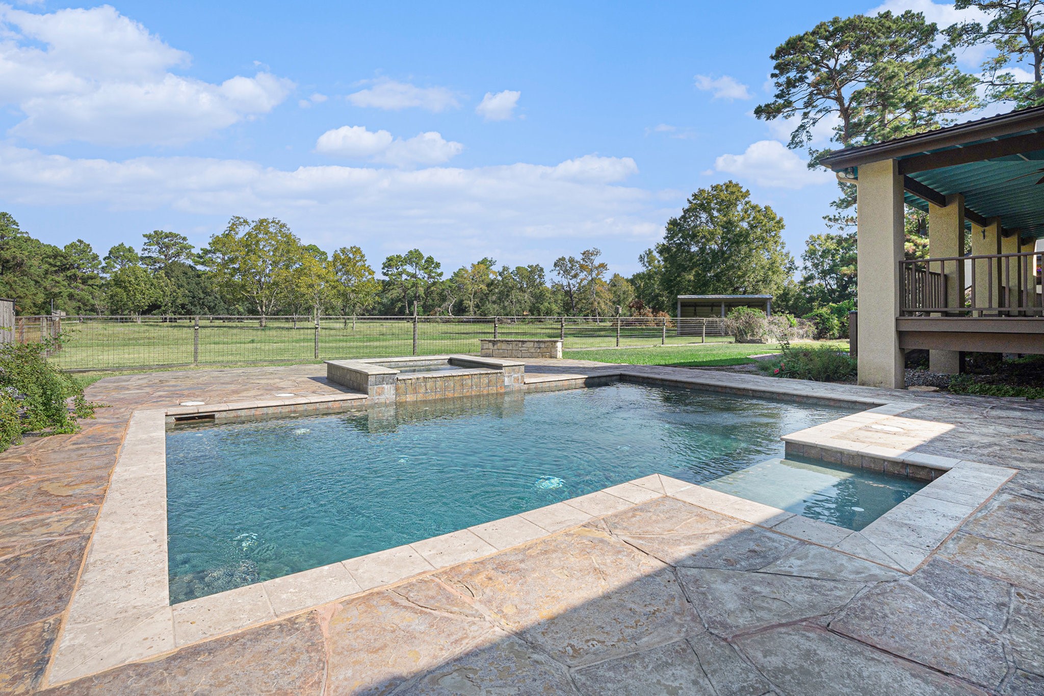 4615 Bayou Boulevard Property Photo 8