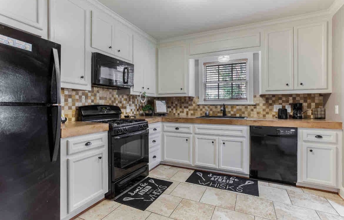 2820 Wheeler Street Property Photo 5