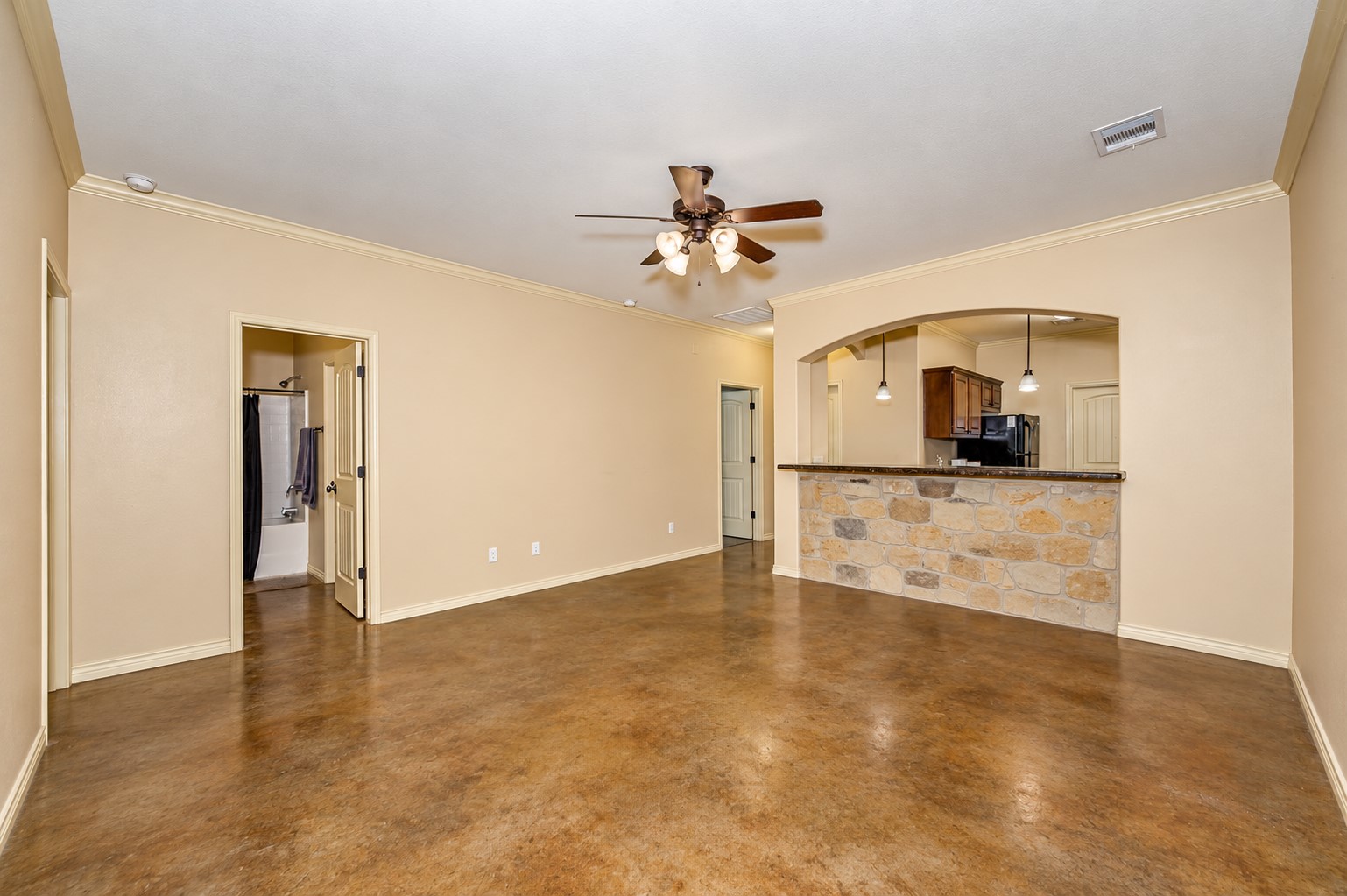 4311 Commando Trail Property Photo 6