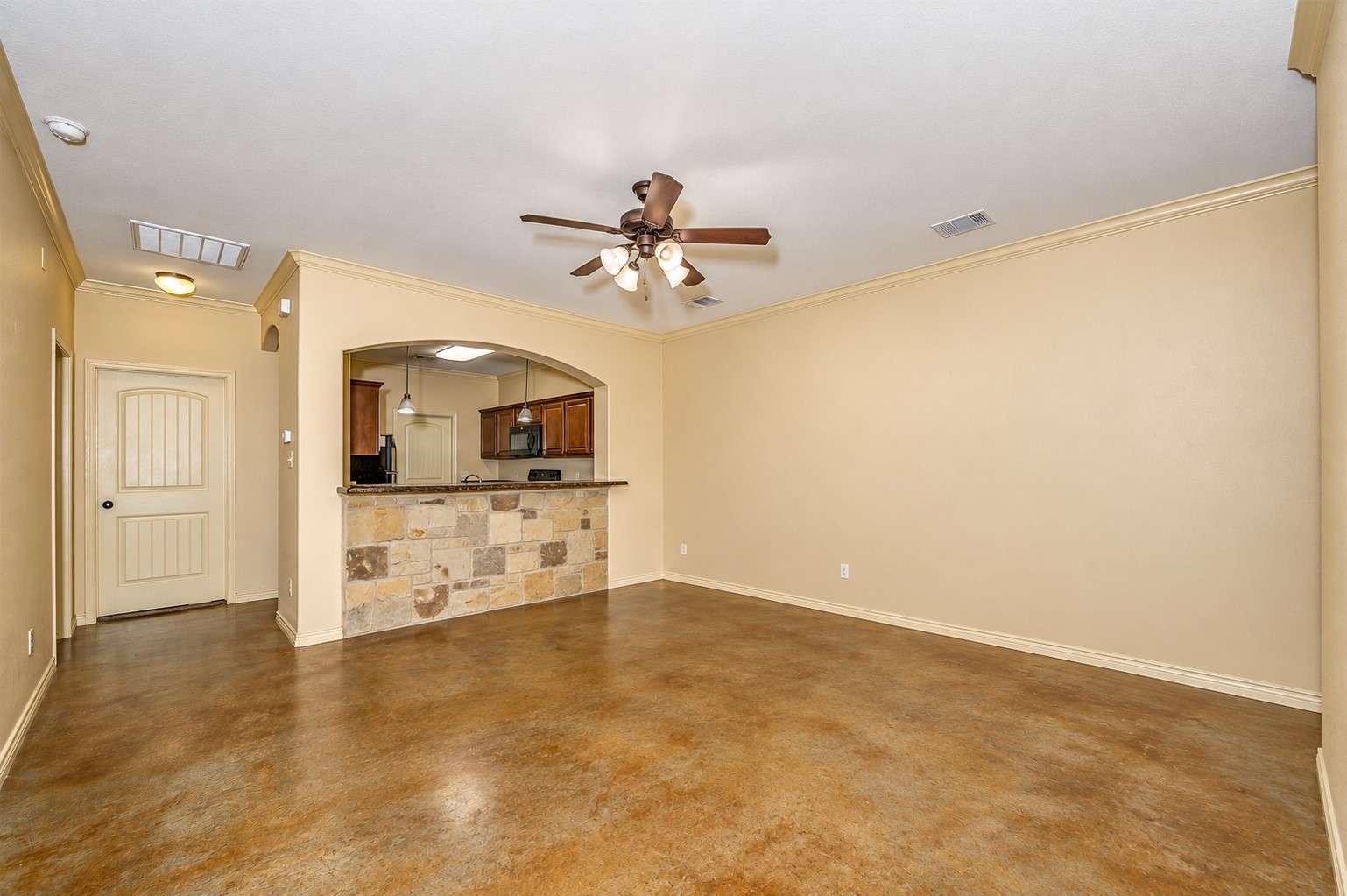 4311 Commando Trail Property Photo 7