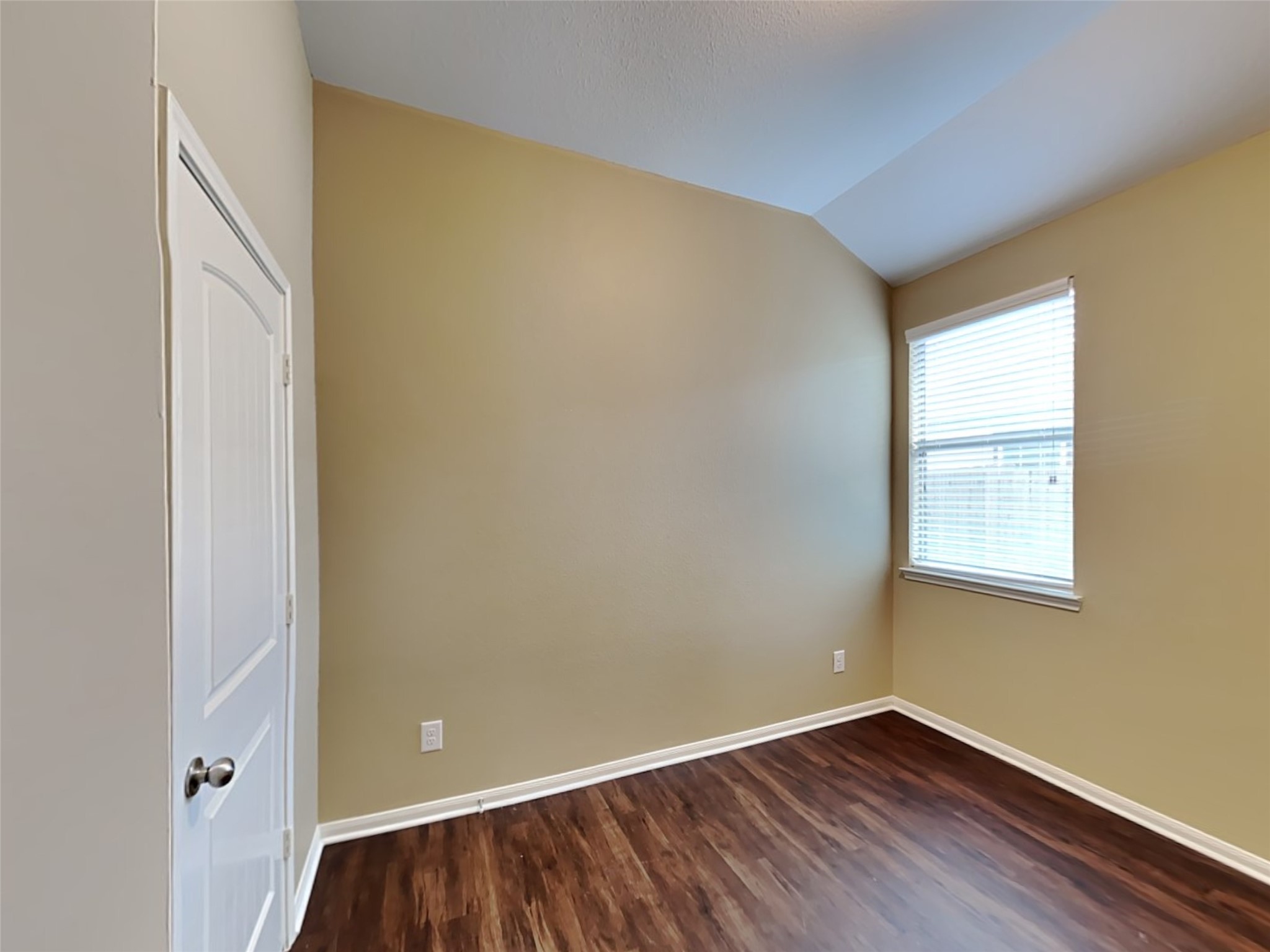 2324 Shady Tree Lane Property Photo 12