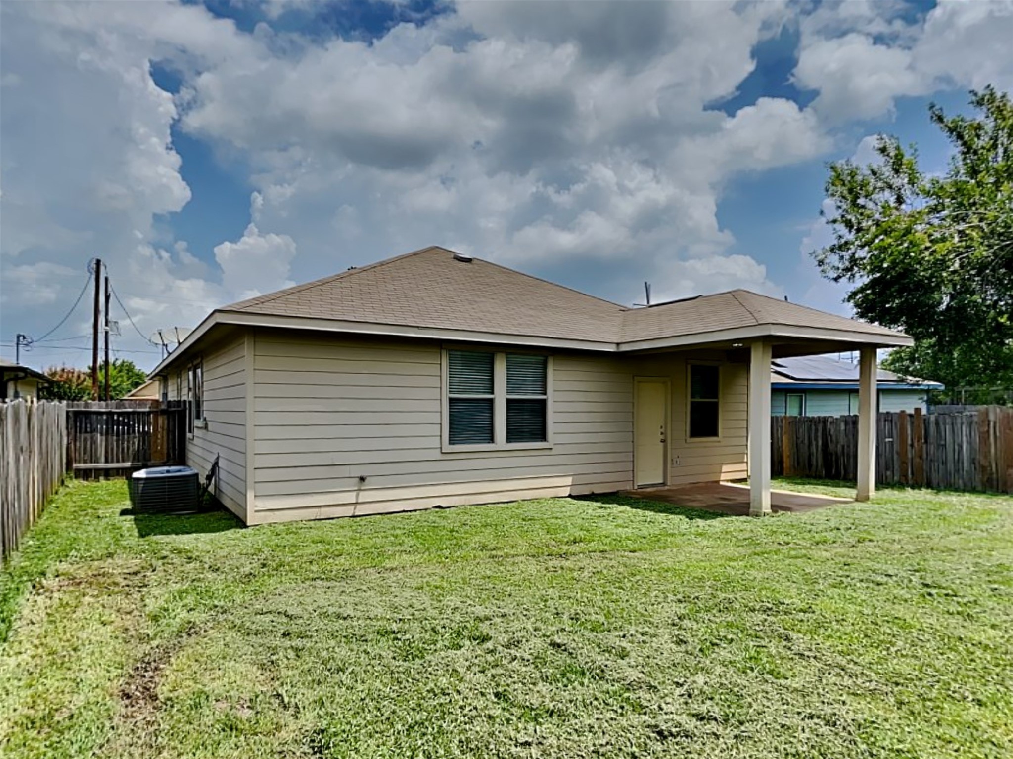 2324 Shady Tree Lane Property Photo 20