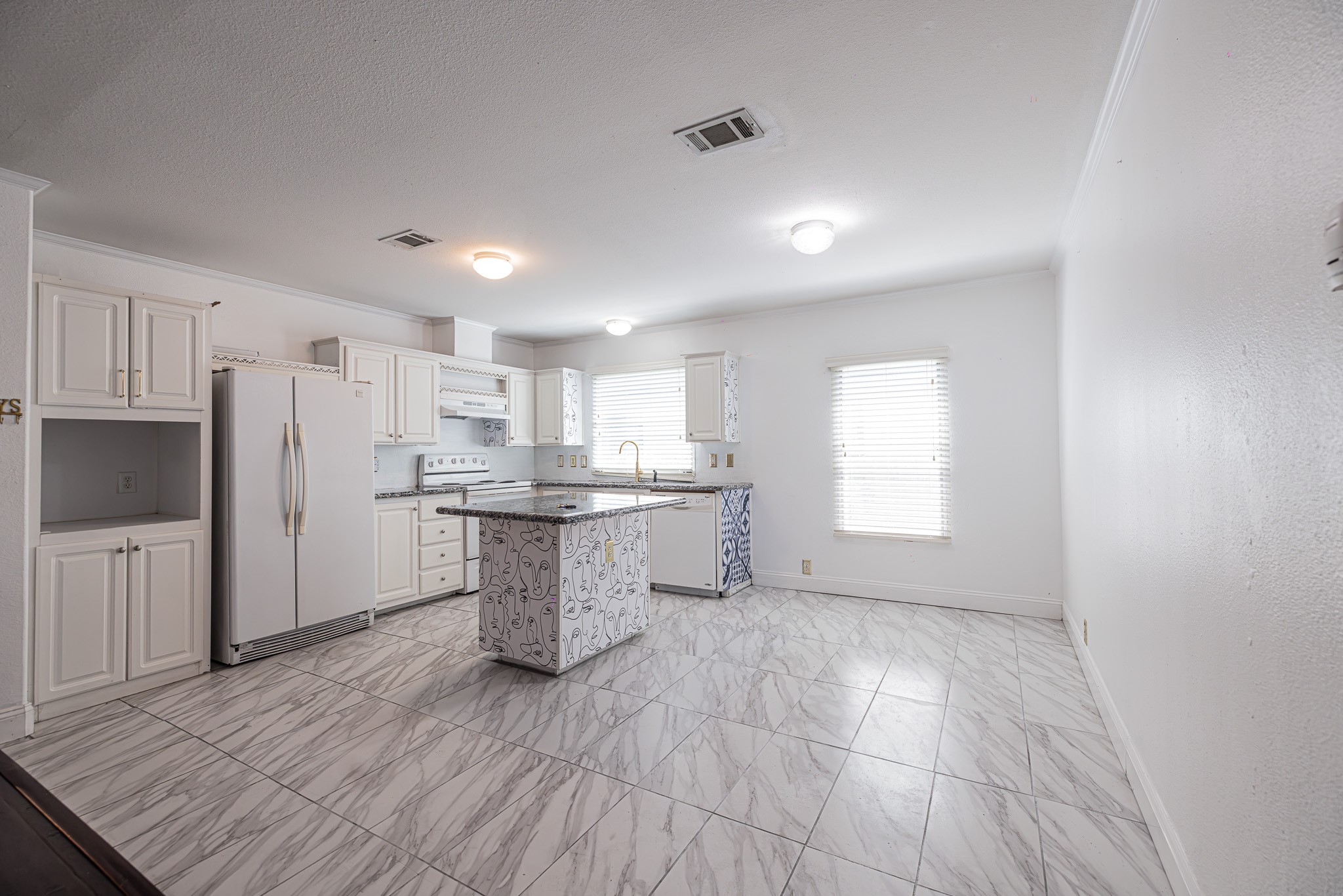 11738 Greencanyon Drive Property Photo 8