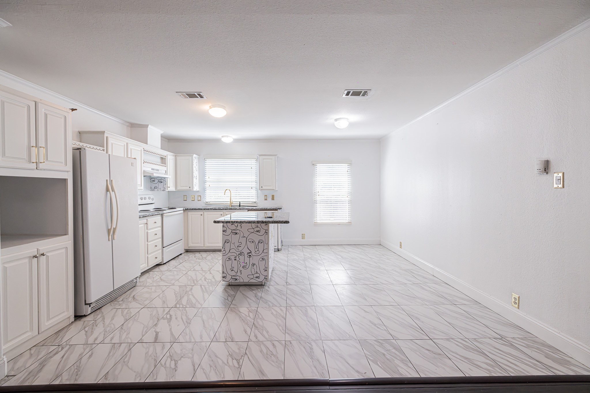 11738 Greencanyon Drive Property Photo 9