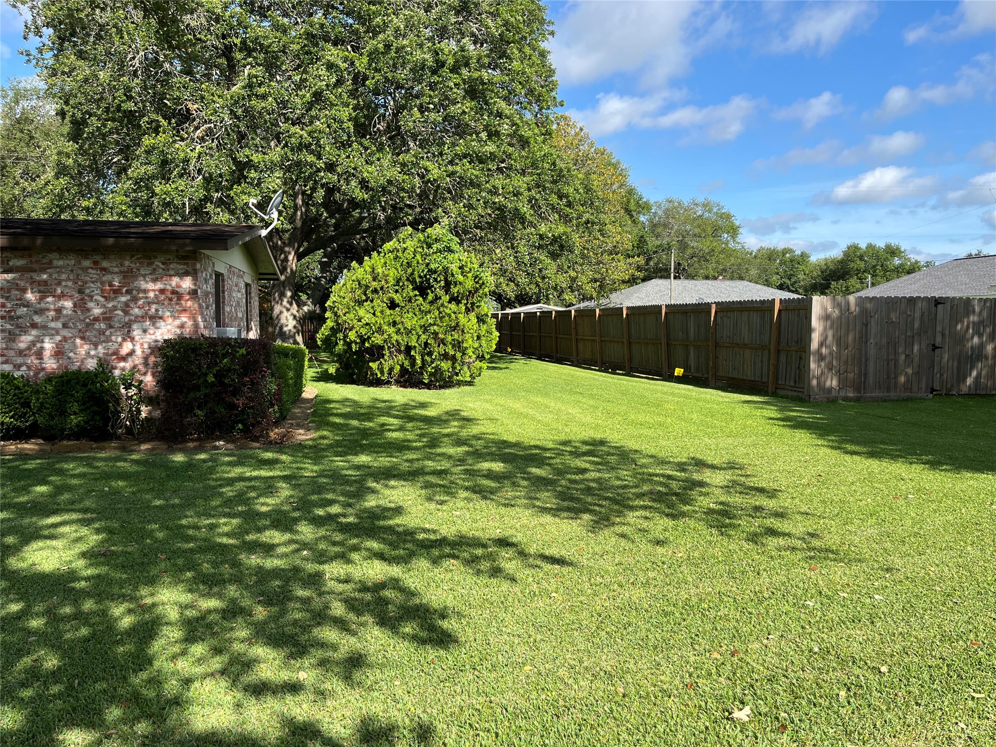 103 Greenbriar Drive Property Photo 7