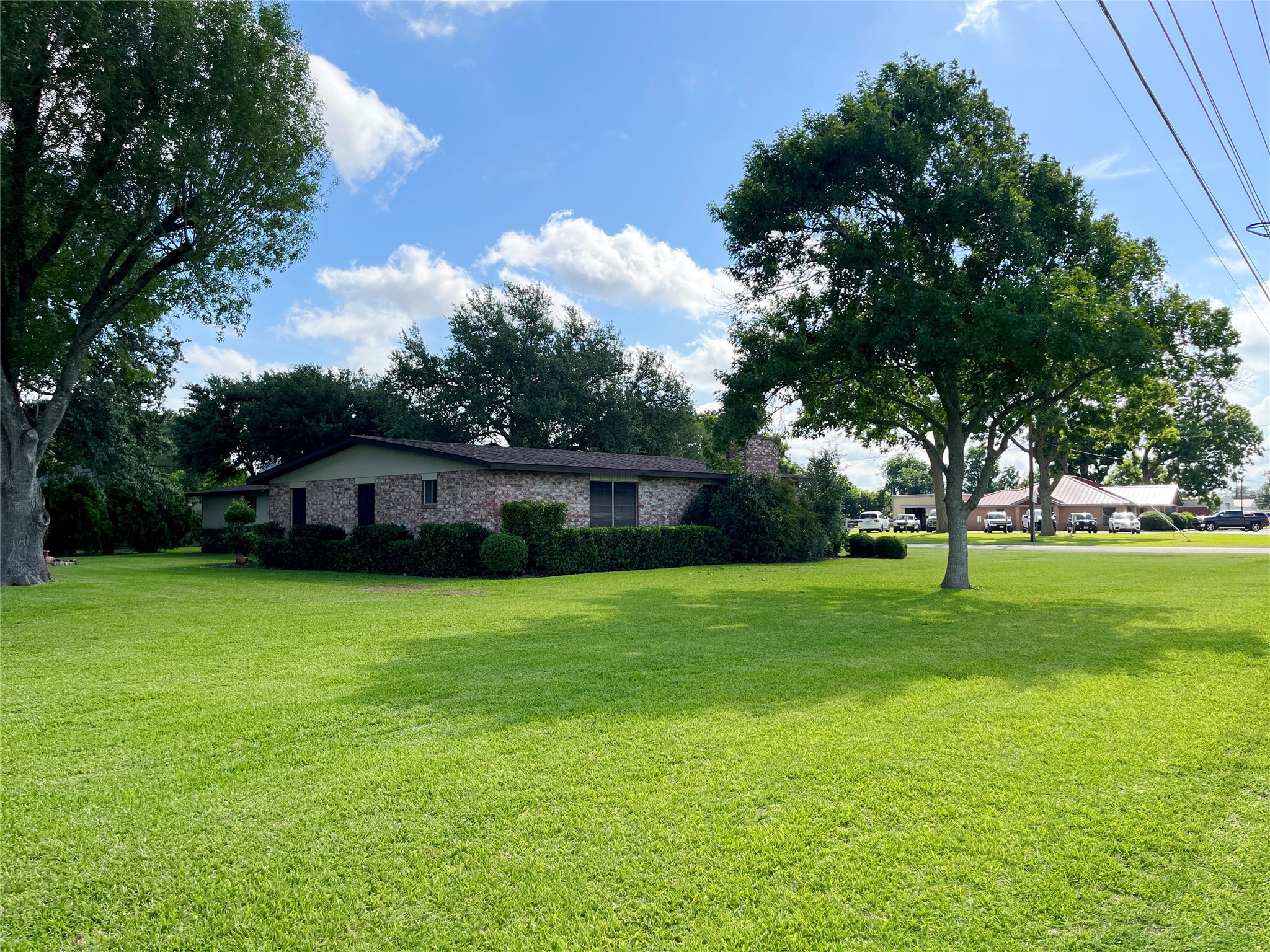 103 Greenbriar Drive Property Photo 12