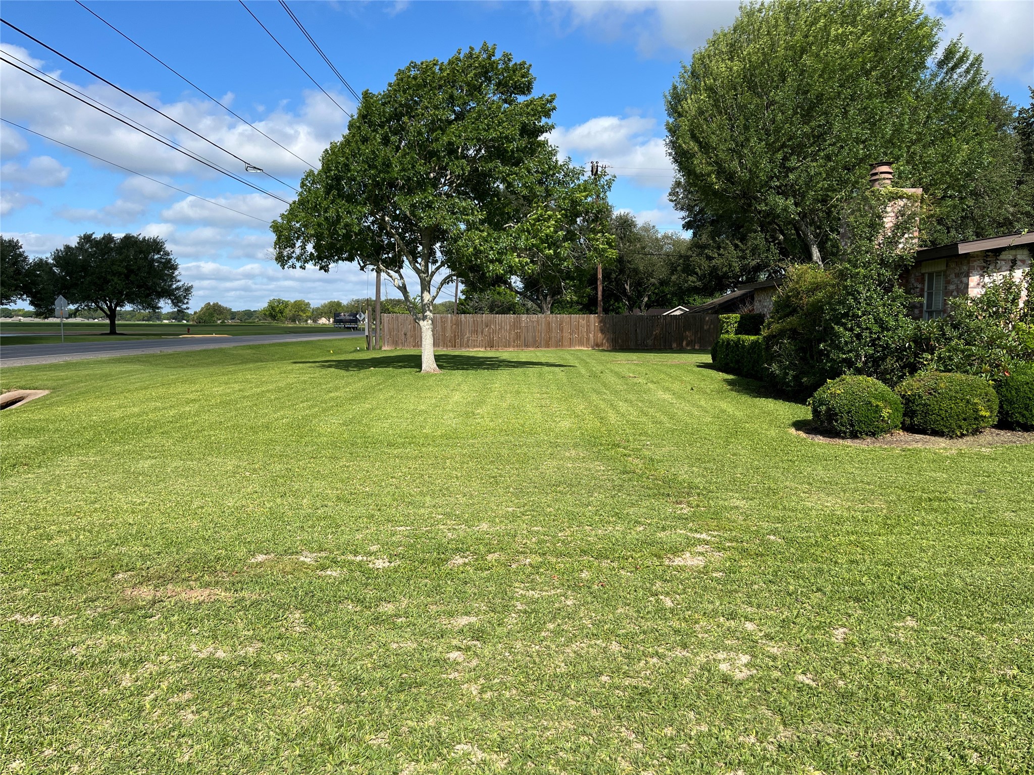 103 Greenbriar Drive Property Photo 14