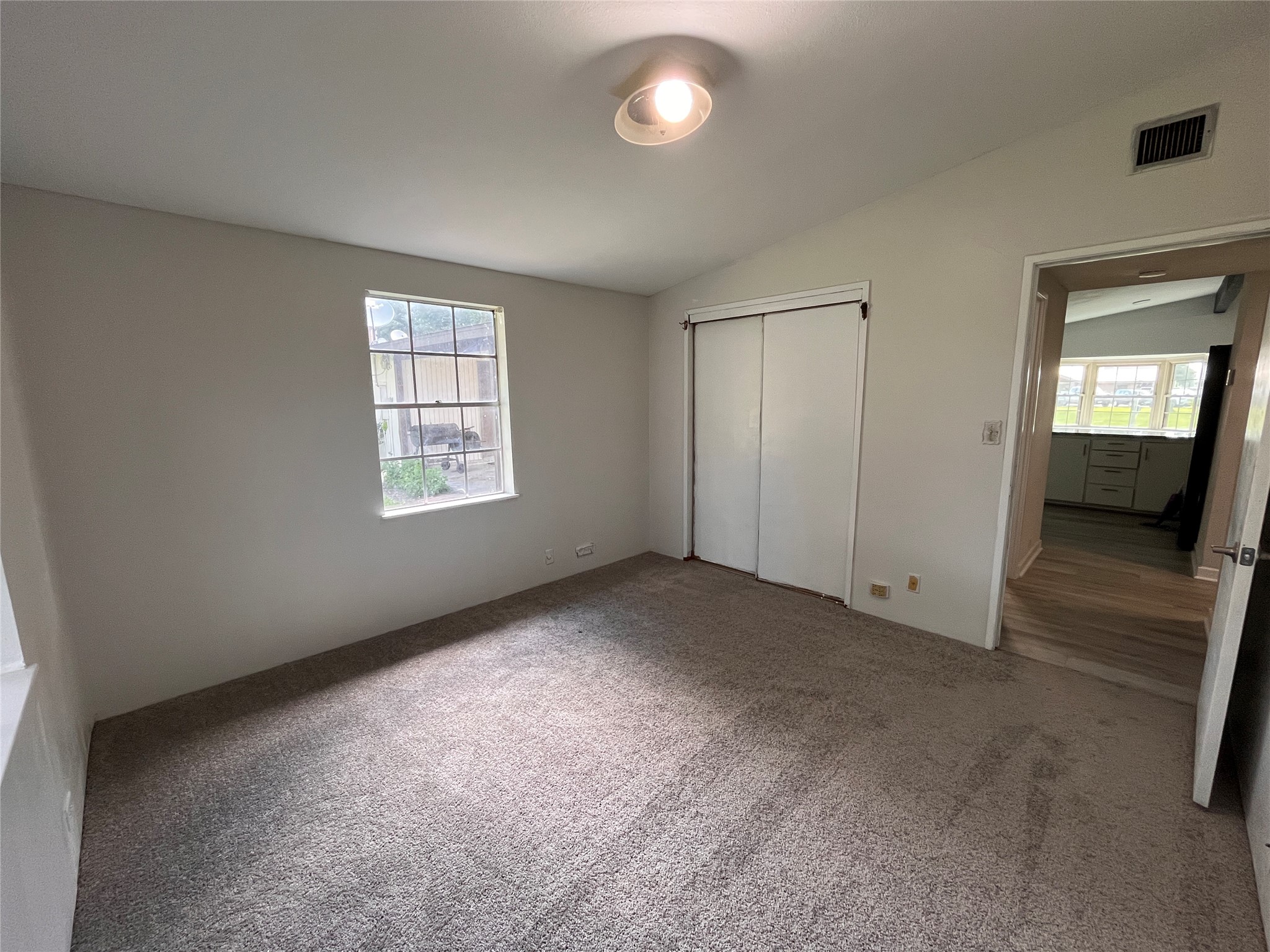 103 Greenbriar Drive Property Photo 33