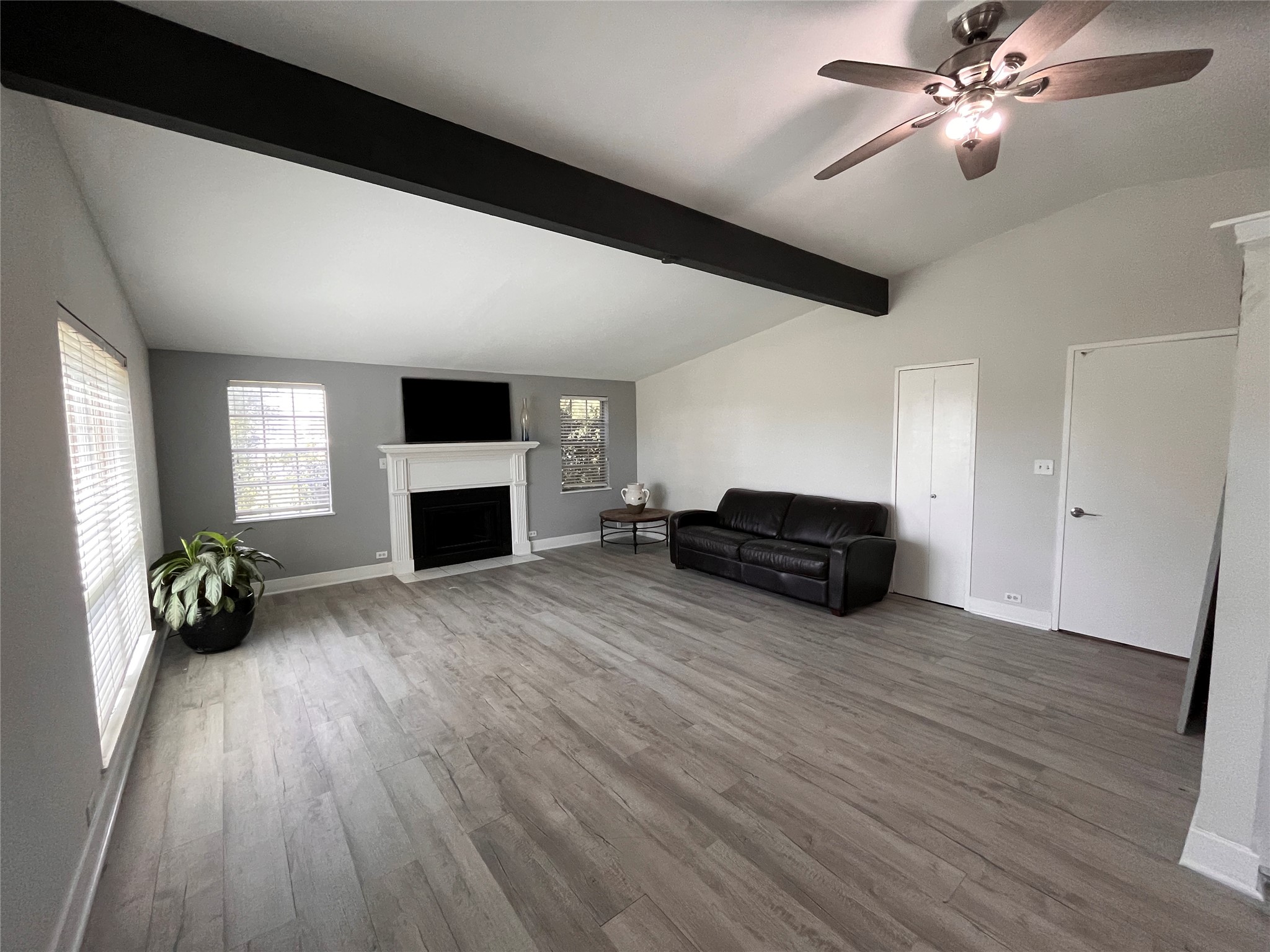103 Greenbriar Drive Property Photo 38