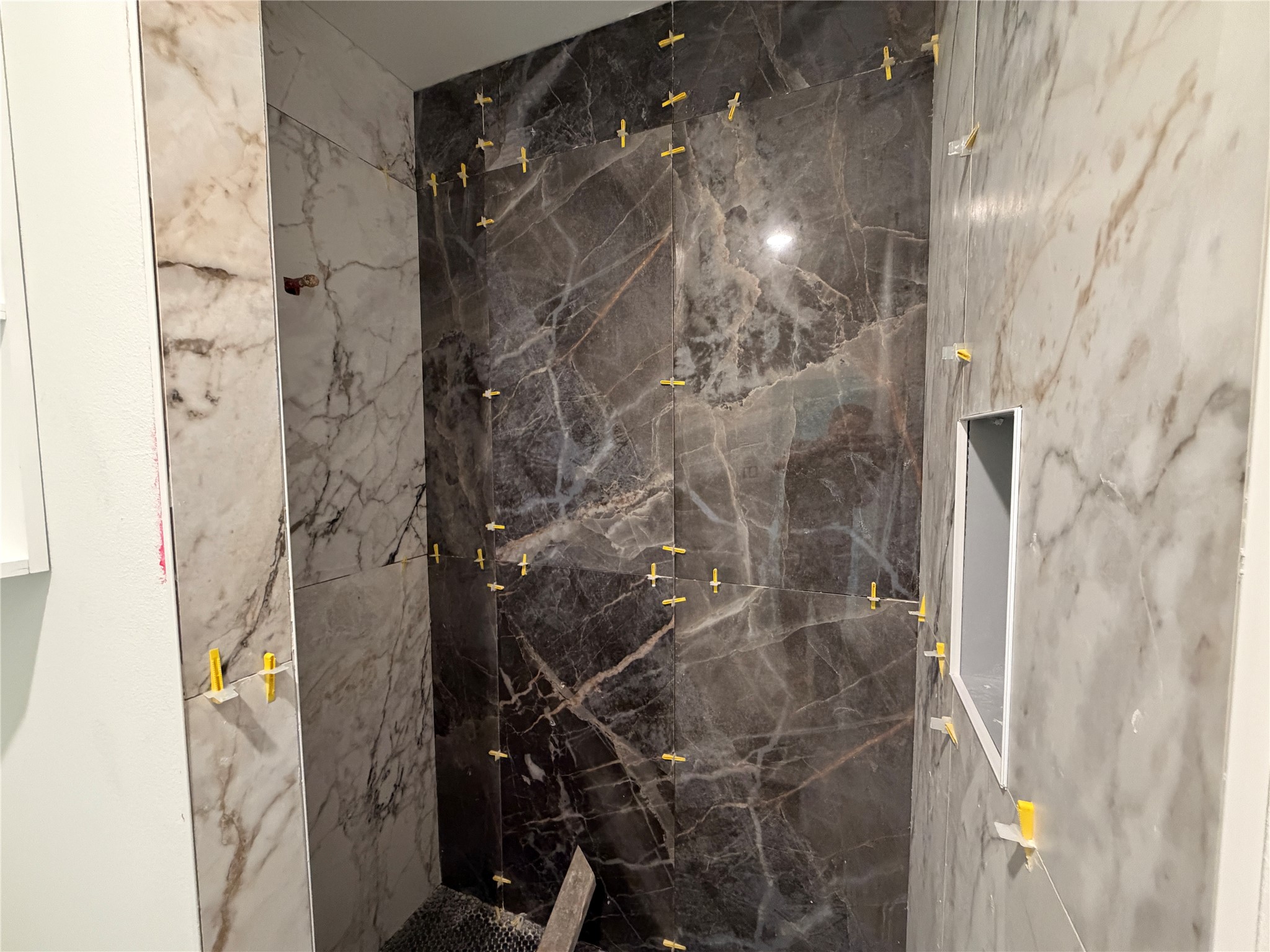 322 E 37th / 710 E 32nd 1/2 Street Property Photo 10