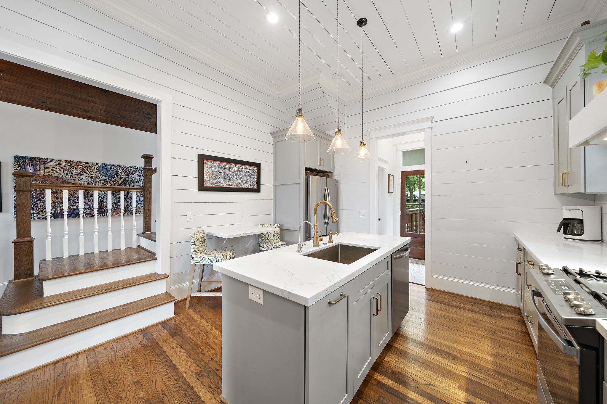 2019 Crockett Street Property Photo 6