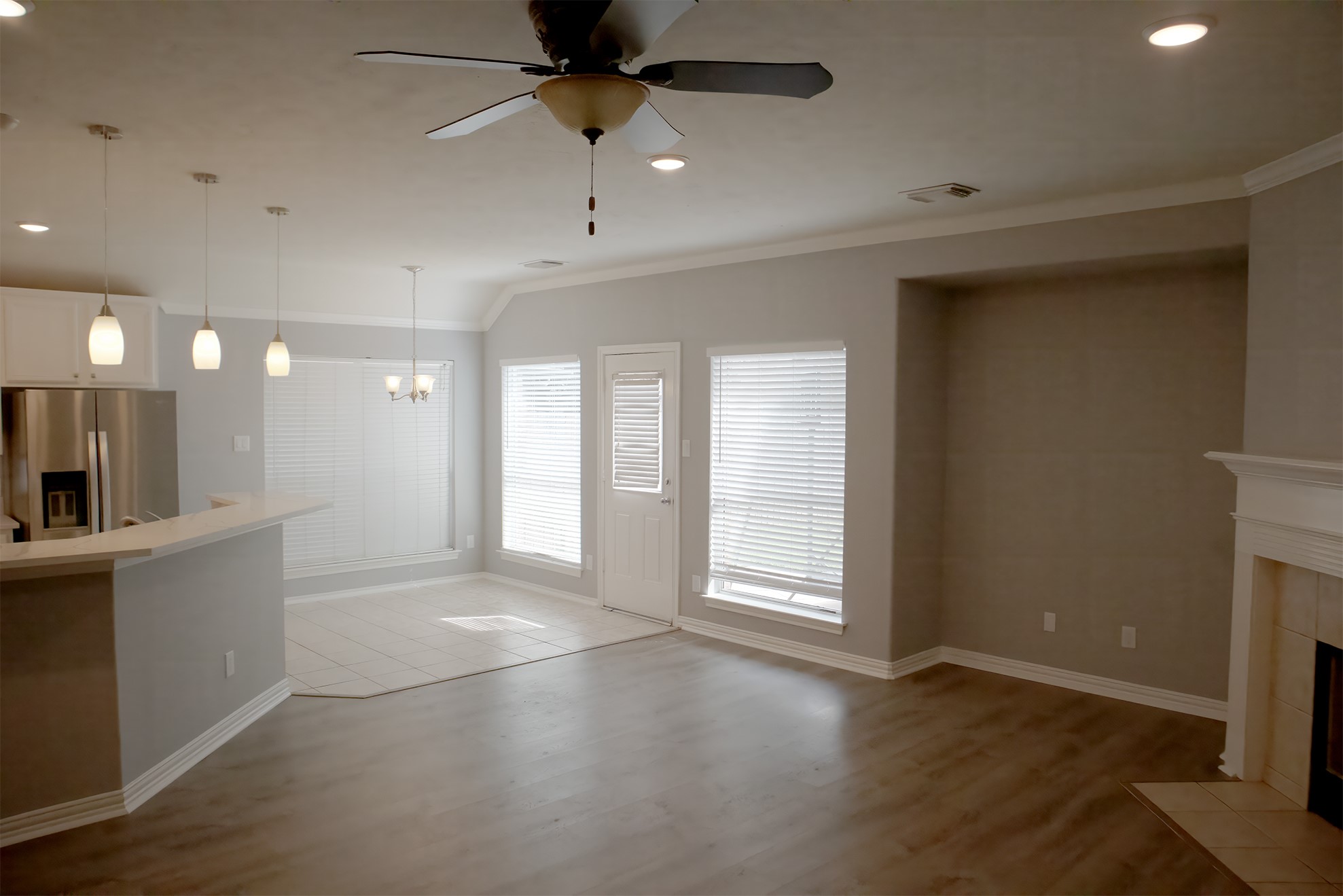 18523 Half Moon Trail Property Photo 4