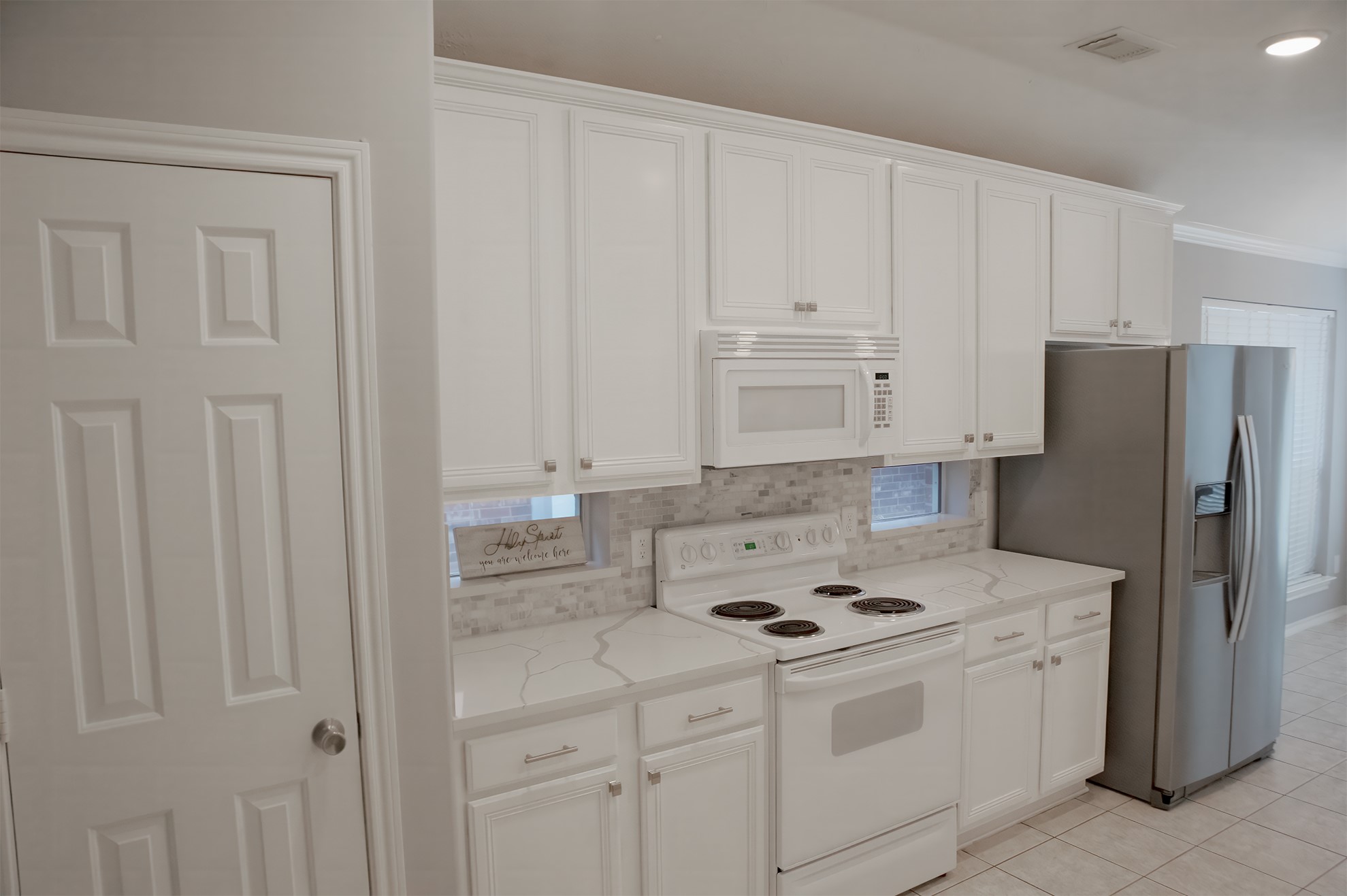 18523 Half Moon Trail Property Photo 5
