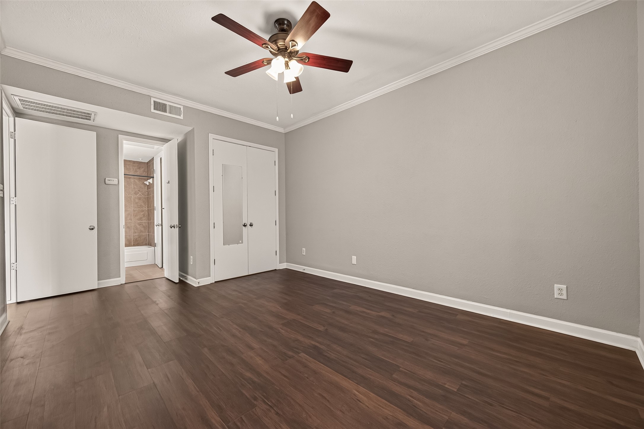 4515 Briar Hollow Place 309 Property Photo 17