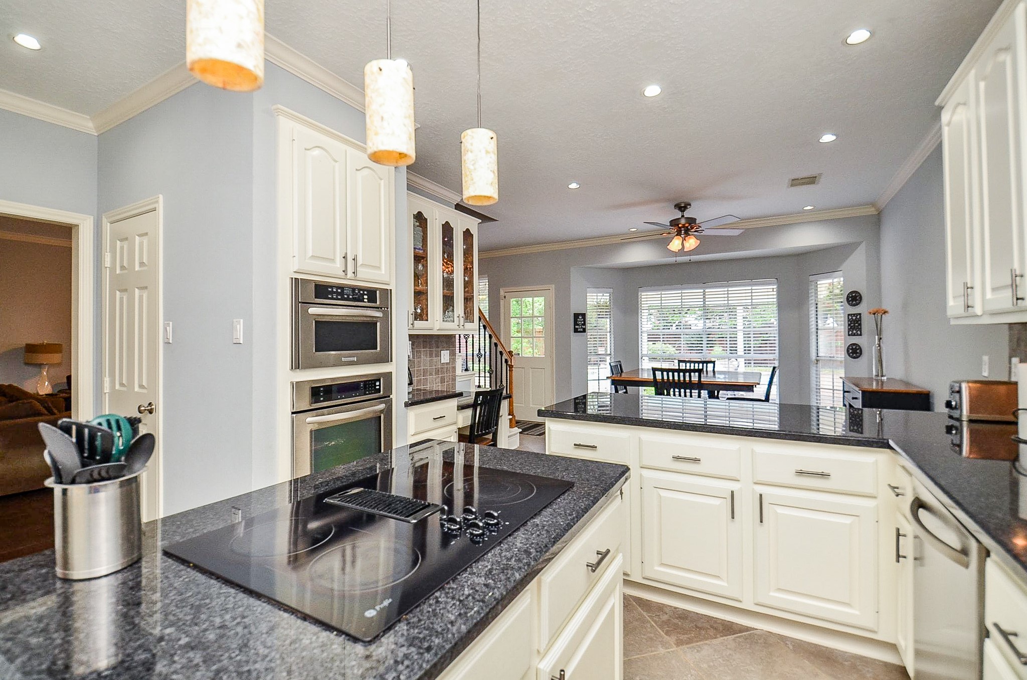 3126 Serene Oak Drive Property Photo 18