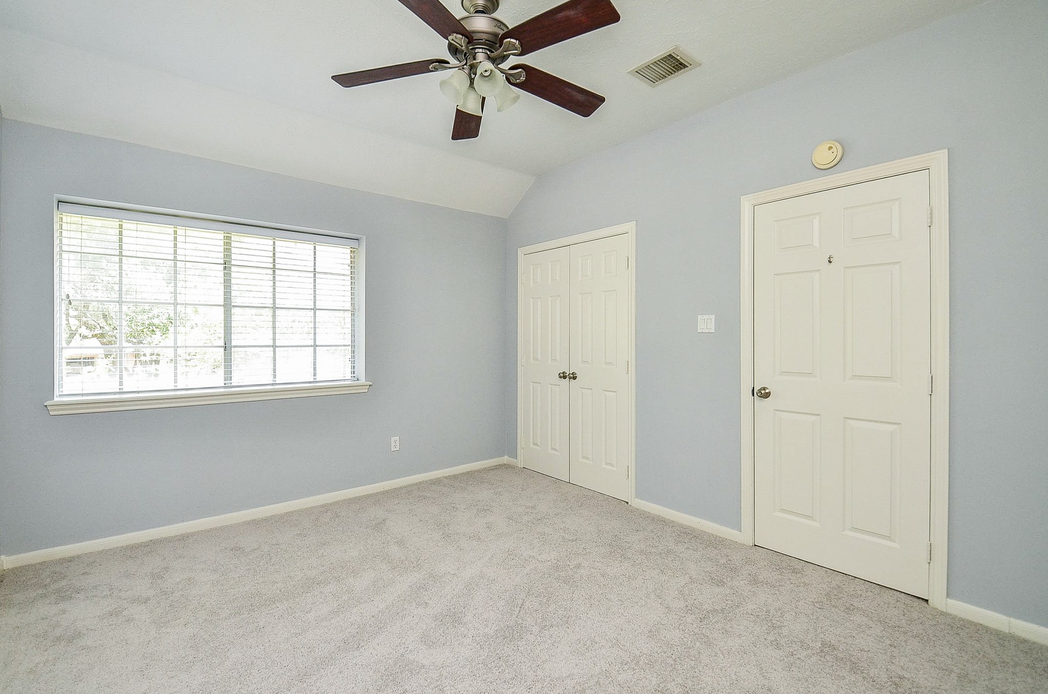 3126 Serene Oak Drive Property Photo 31