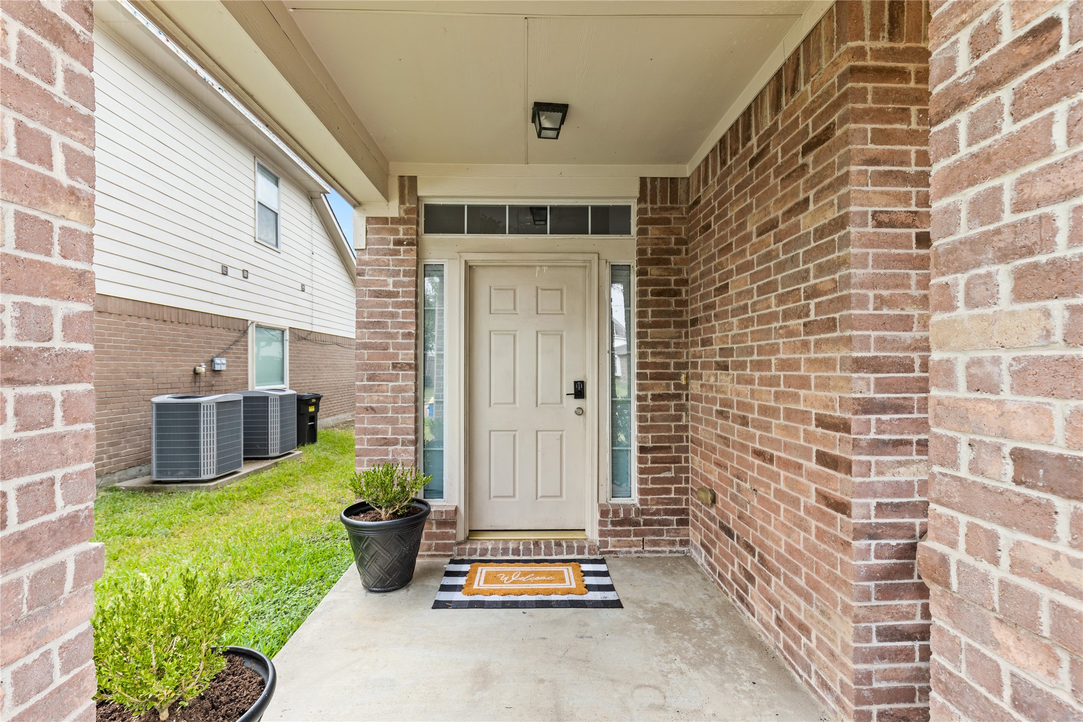 10150 Twila Springs Ct Property Photo 3