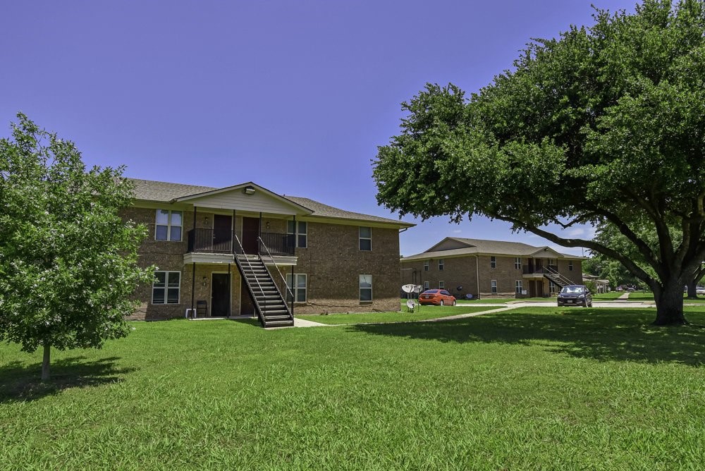 200 Daniels Dr Property Photo 6