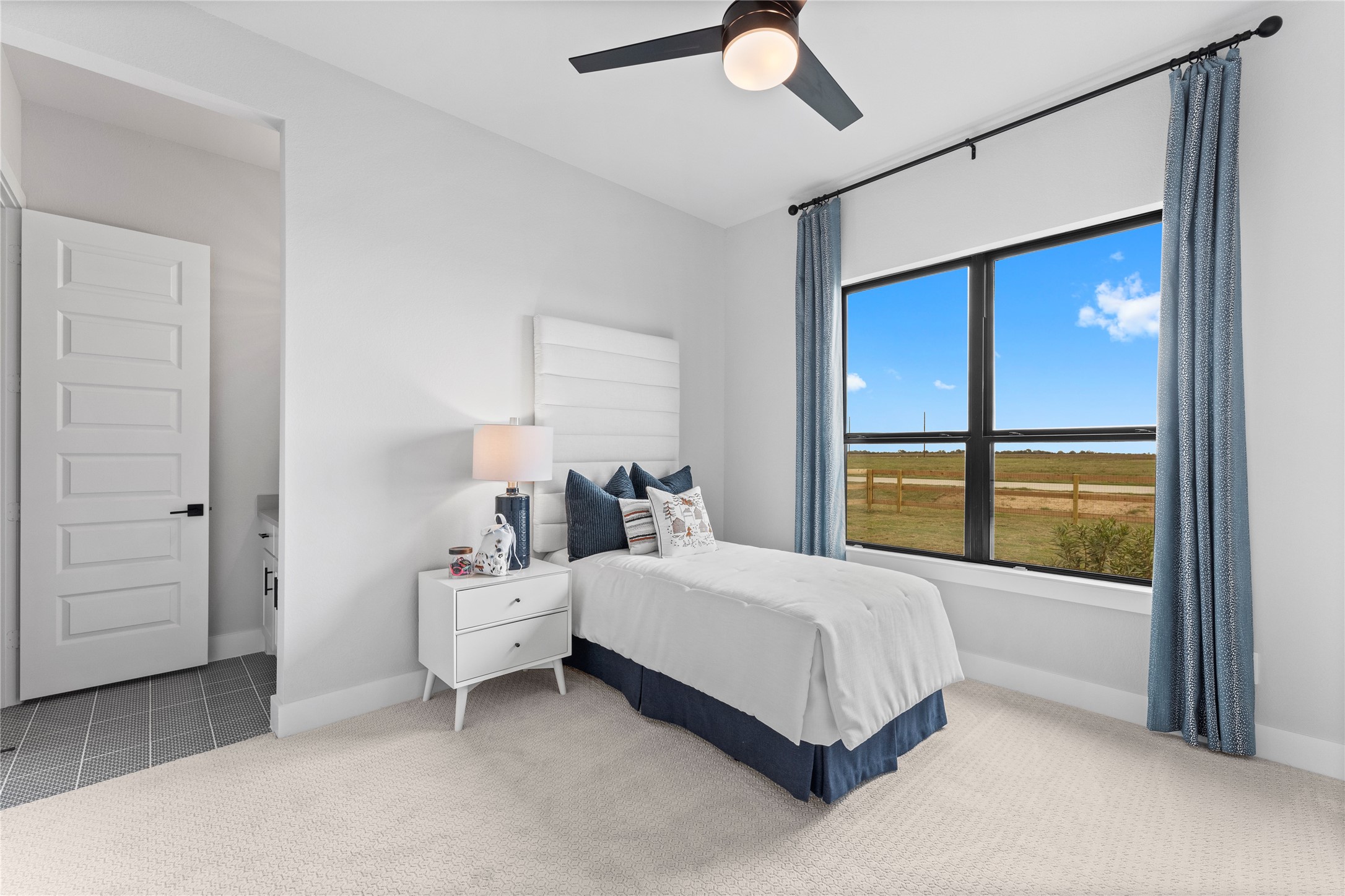 2001 Whispering Oaks Lane Property Photo 21