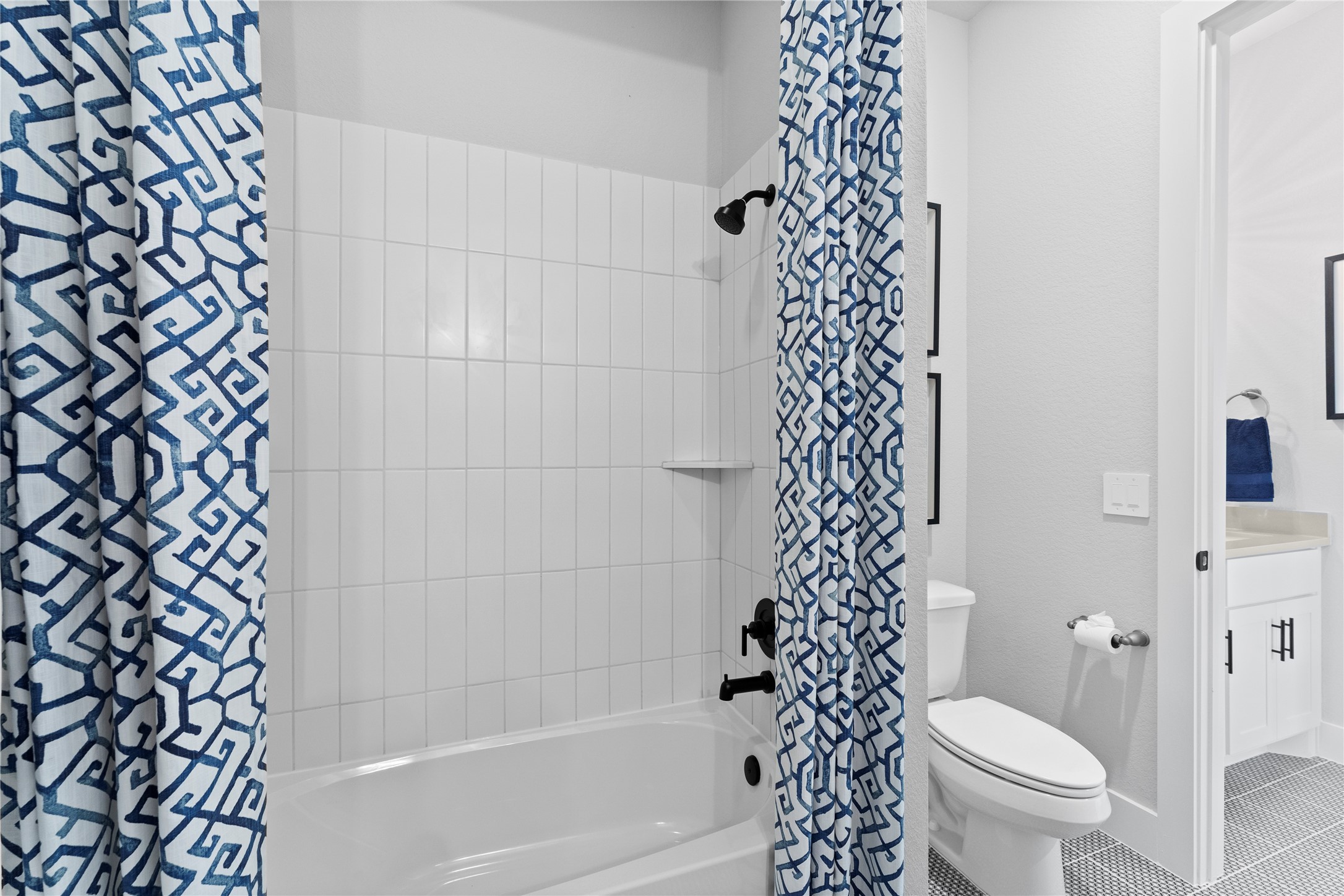 2001 Whispering Oaks Lane Property Photo 22