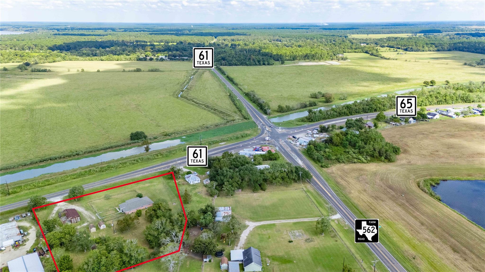 3504 State Highway 61, Anahuac Tx 77514 Property Photo 3