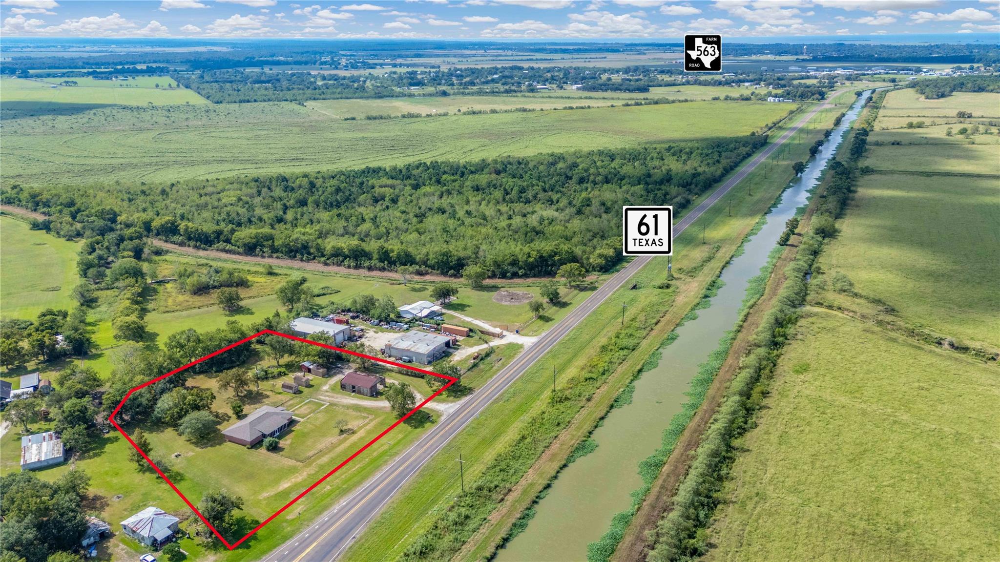 3504 State Highway 61, Anahuac Tx 77514 Property Photo 4