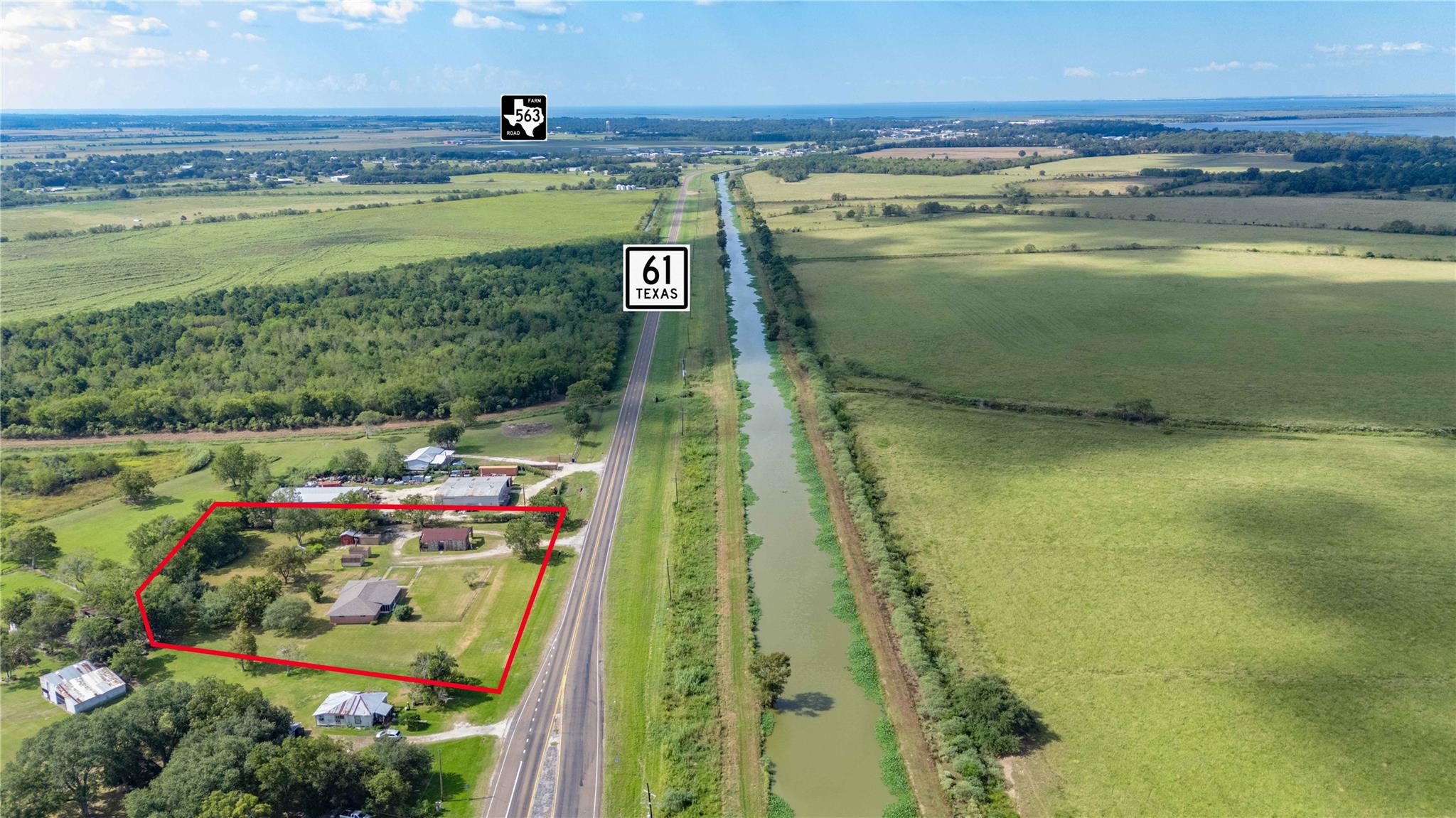 3504 State Highway 61, Anahuac Tx 77514 Property Photo 6