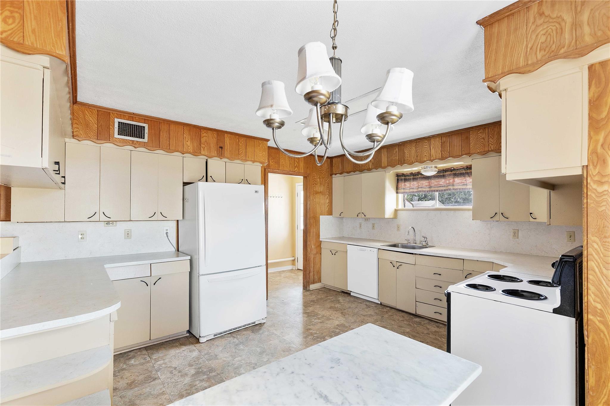 3504 State Highway 61, Anahuac Tx 77514 Property Photo 15