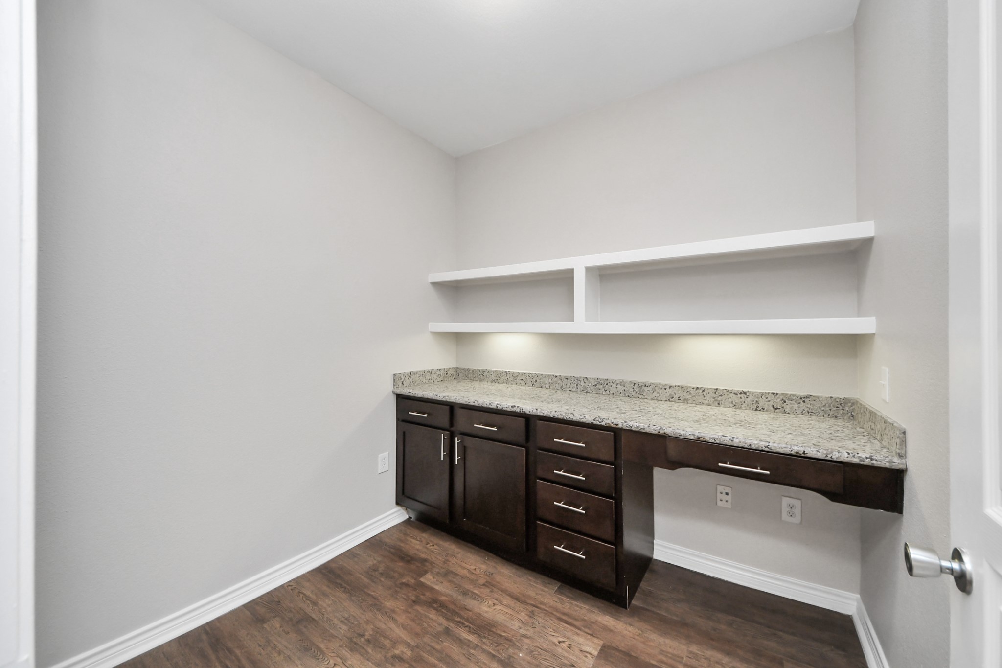 3003 Memorial Court 2220 Property Photo 6