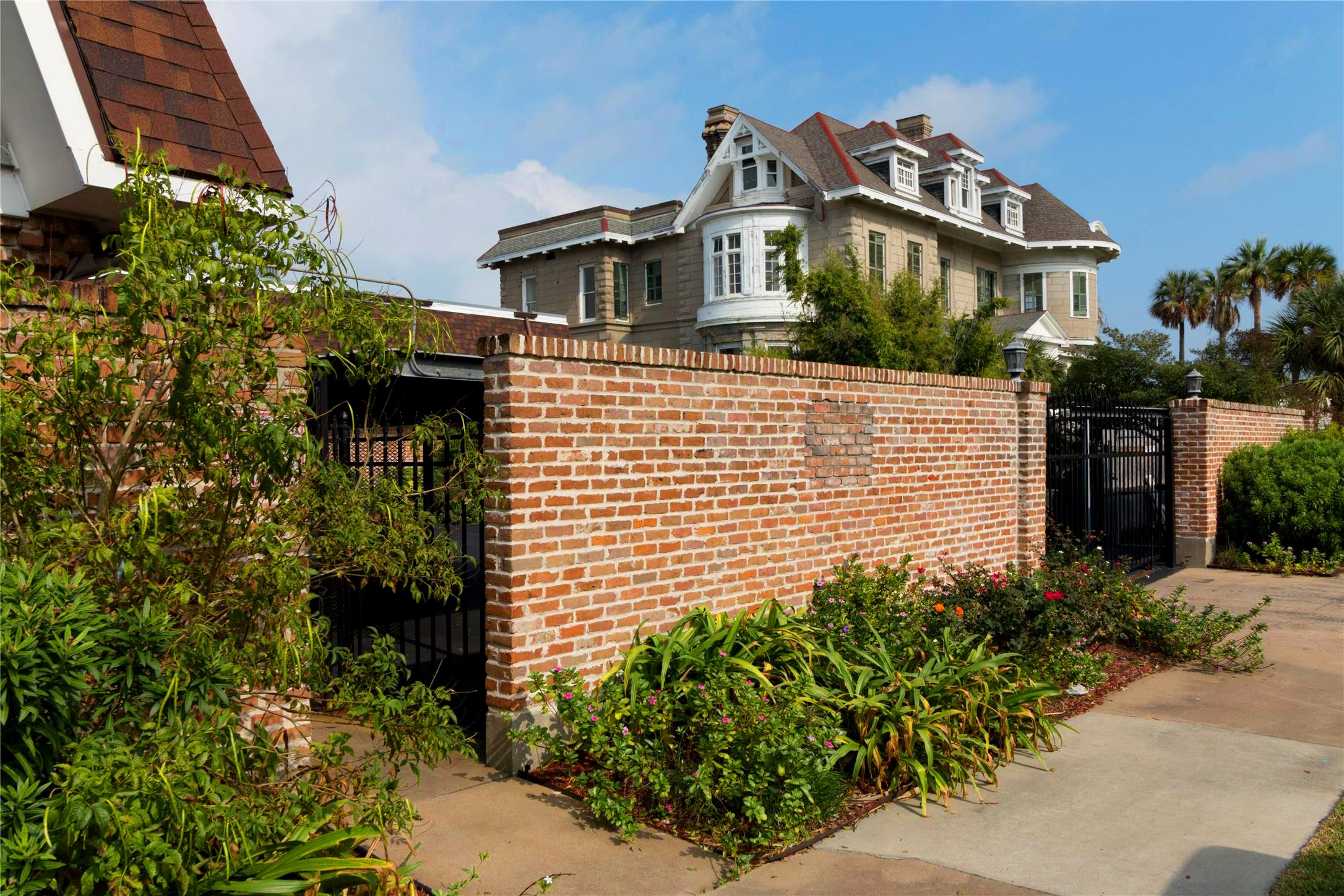 1726 Broadway B12 Property Photo 1