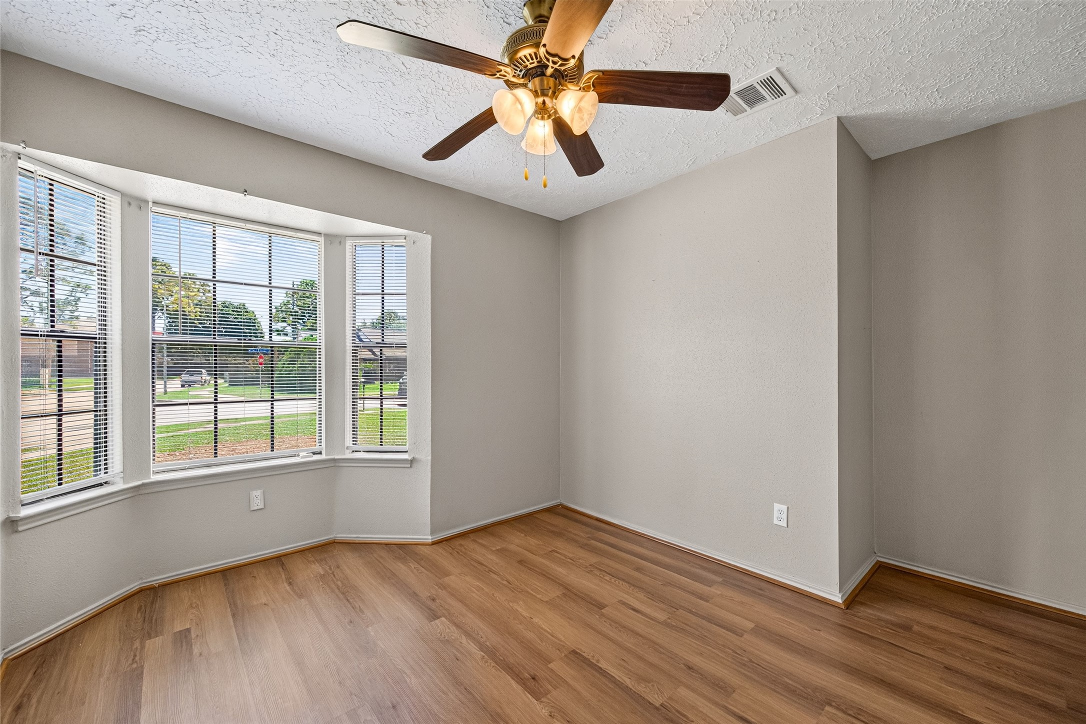 14002 Kathi Lynn Lane Property Photo 11