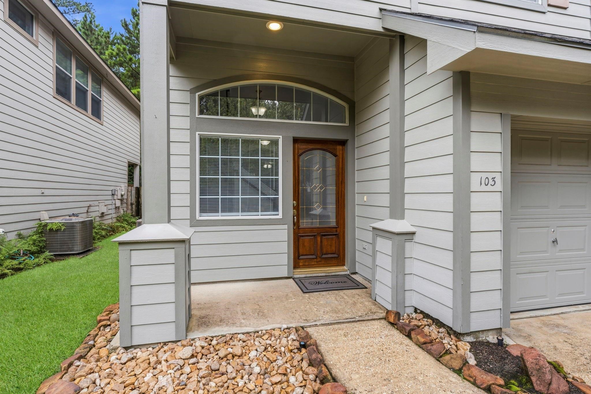 103 Ledgestone Place Property Photo 3