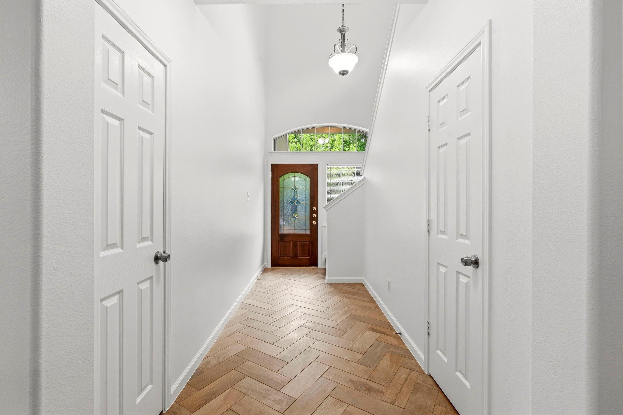 103 Ledgestone Place Property Photo 5