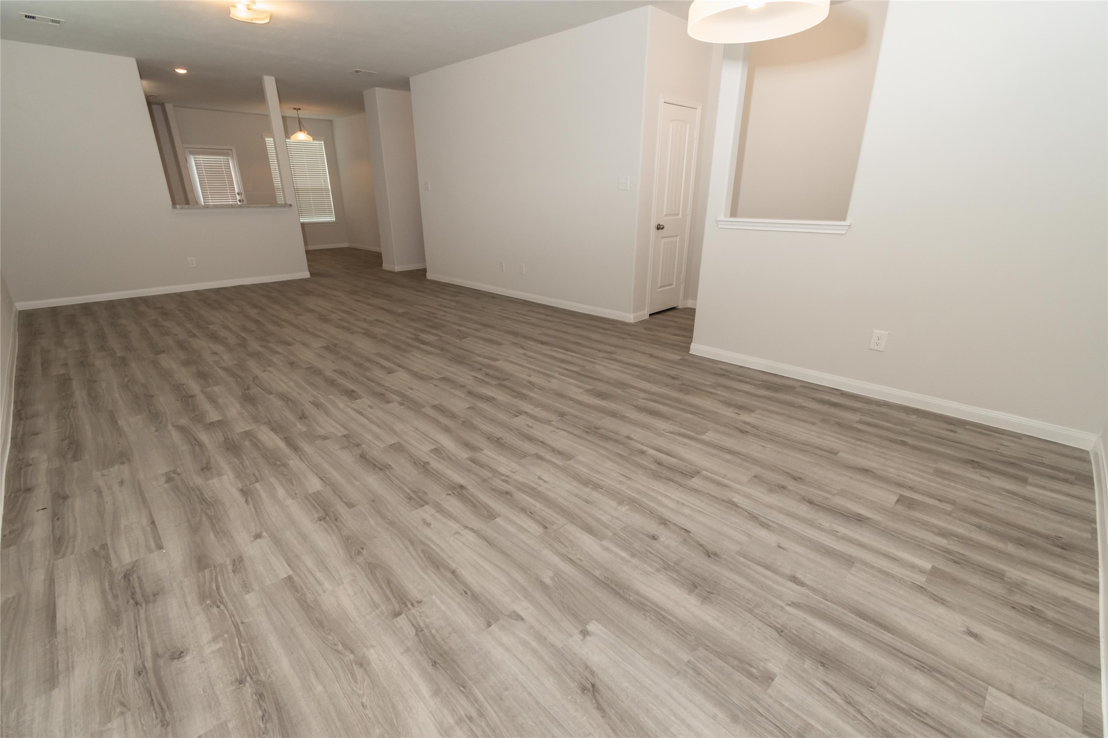 3302 Any Way Property Photo 5