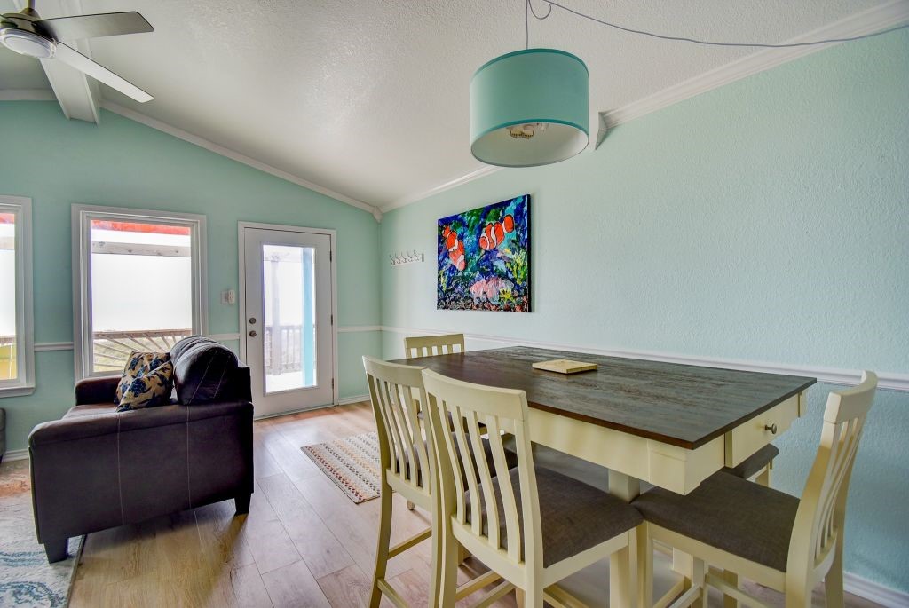 1034 Bluewater Highway Property Photo 10