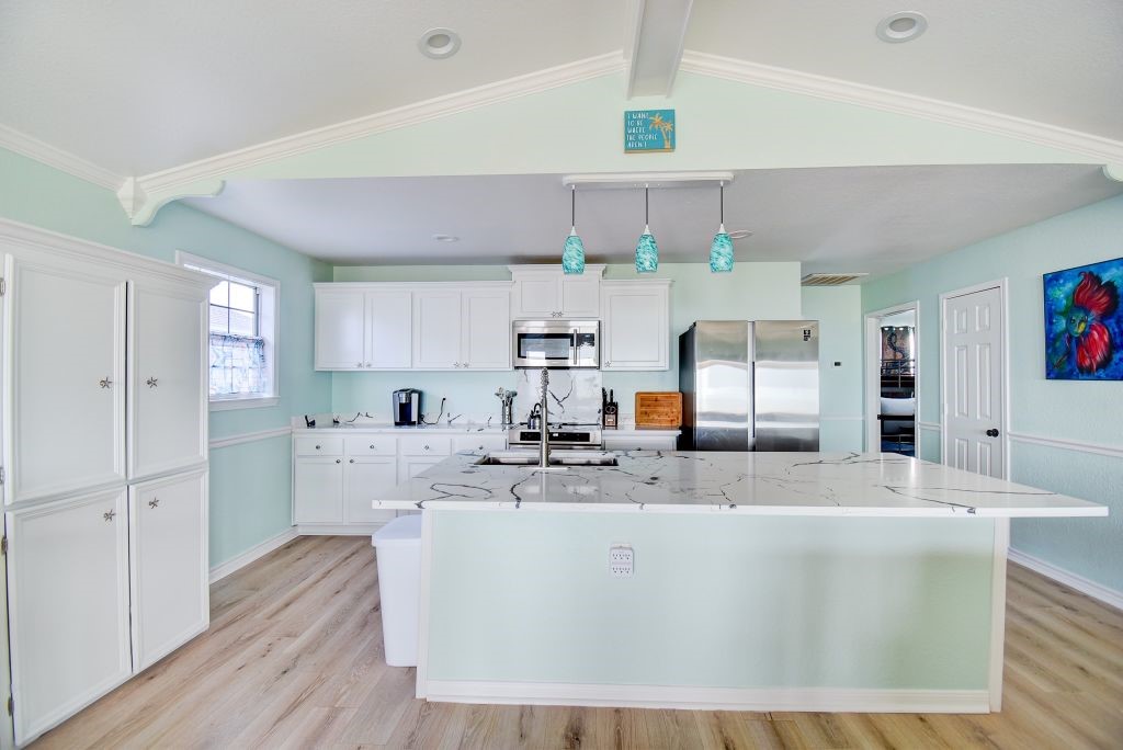 1034 Bluewater Highway Property Photo 13