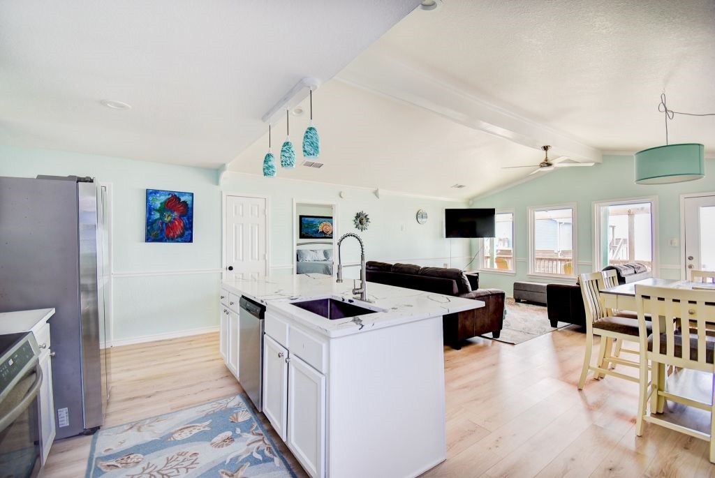 1034 Bluewater Highway Property Photo 16
