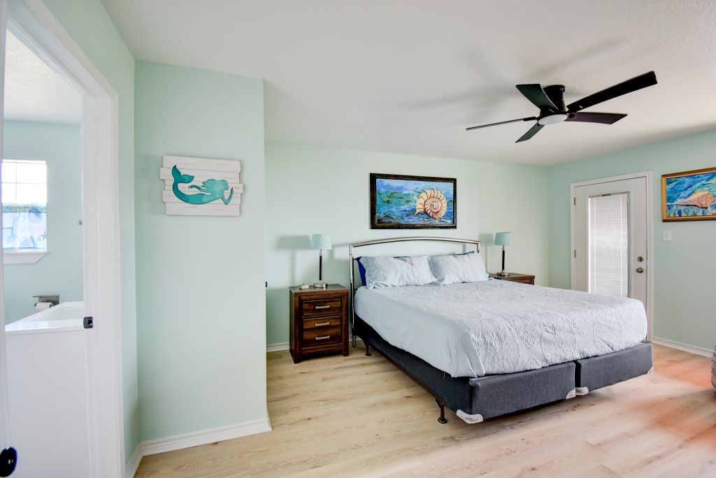 1034 Bluewater Highway Property Photo 26