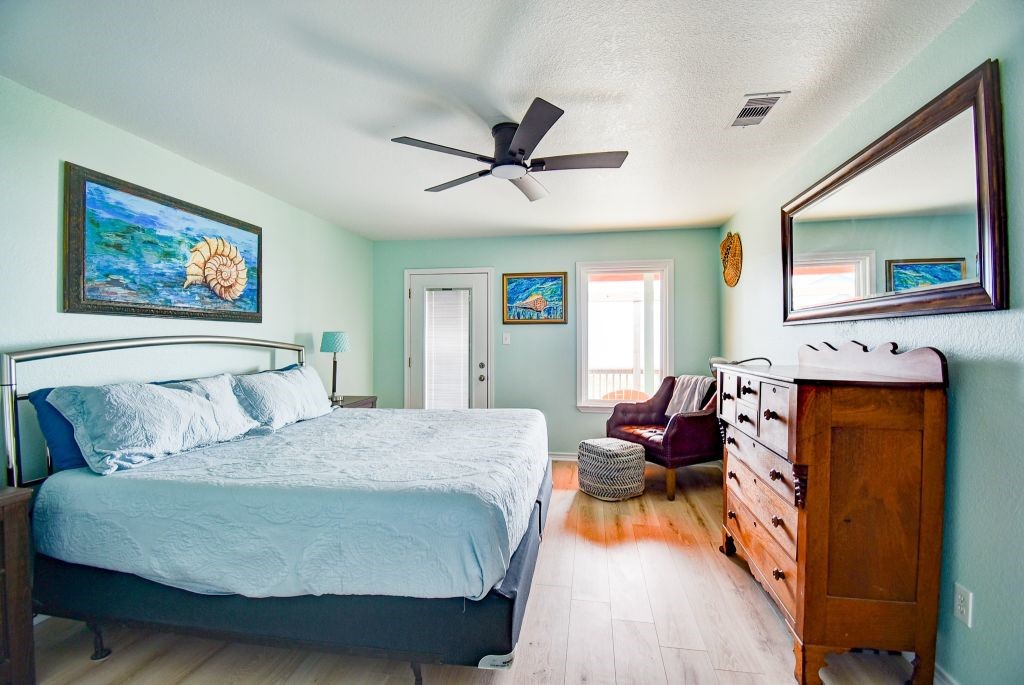 1034 Bluewater Highway Property Photo 27