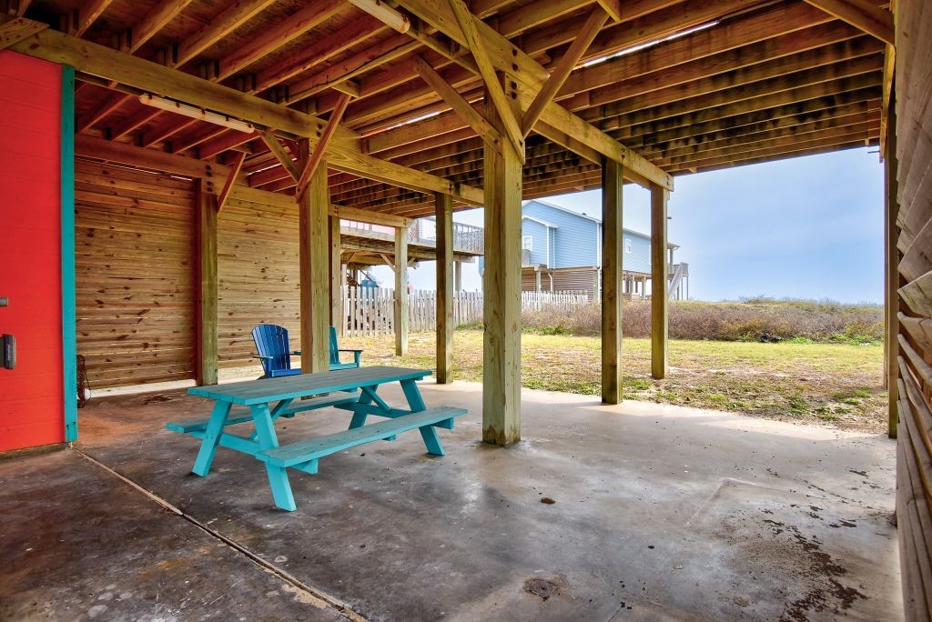 1034 Bluewater Highway Property Photo 32