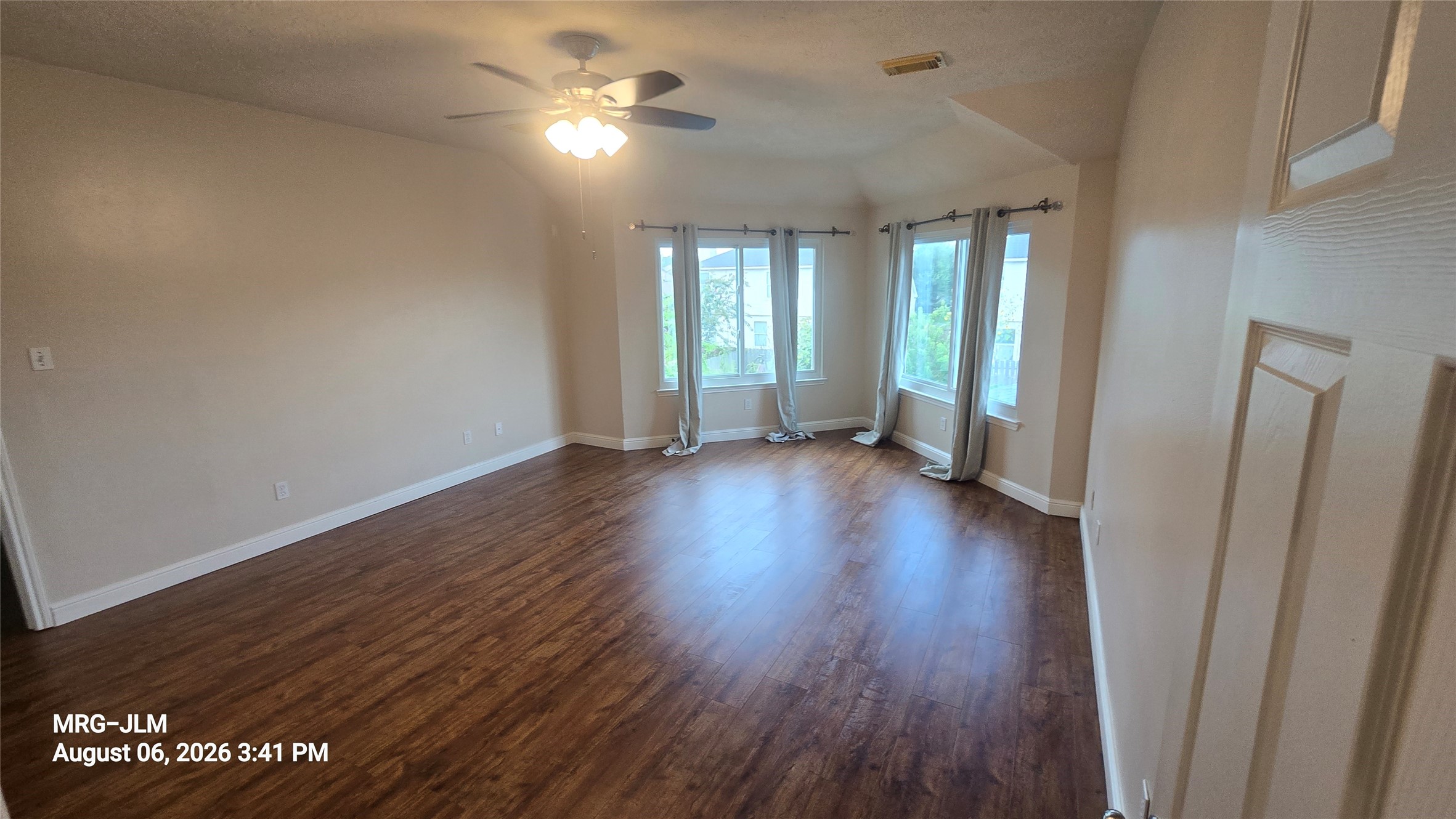 7239 Foxbrook Drive Property Photo 10