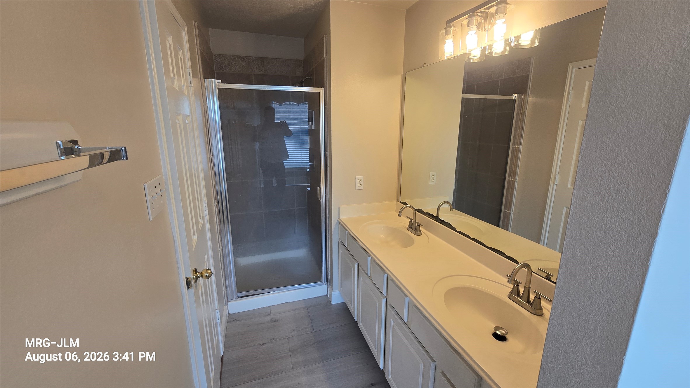 7239 Foxbrook Drive Property Photo 14