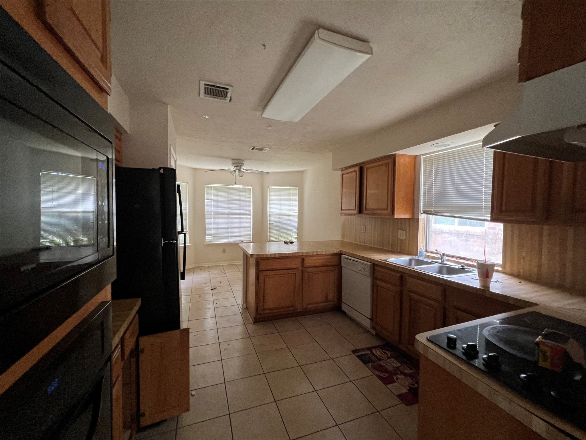 3315 Kempwood Drive Property Photo 7